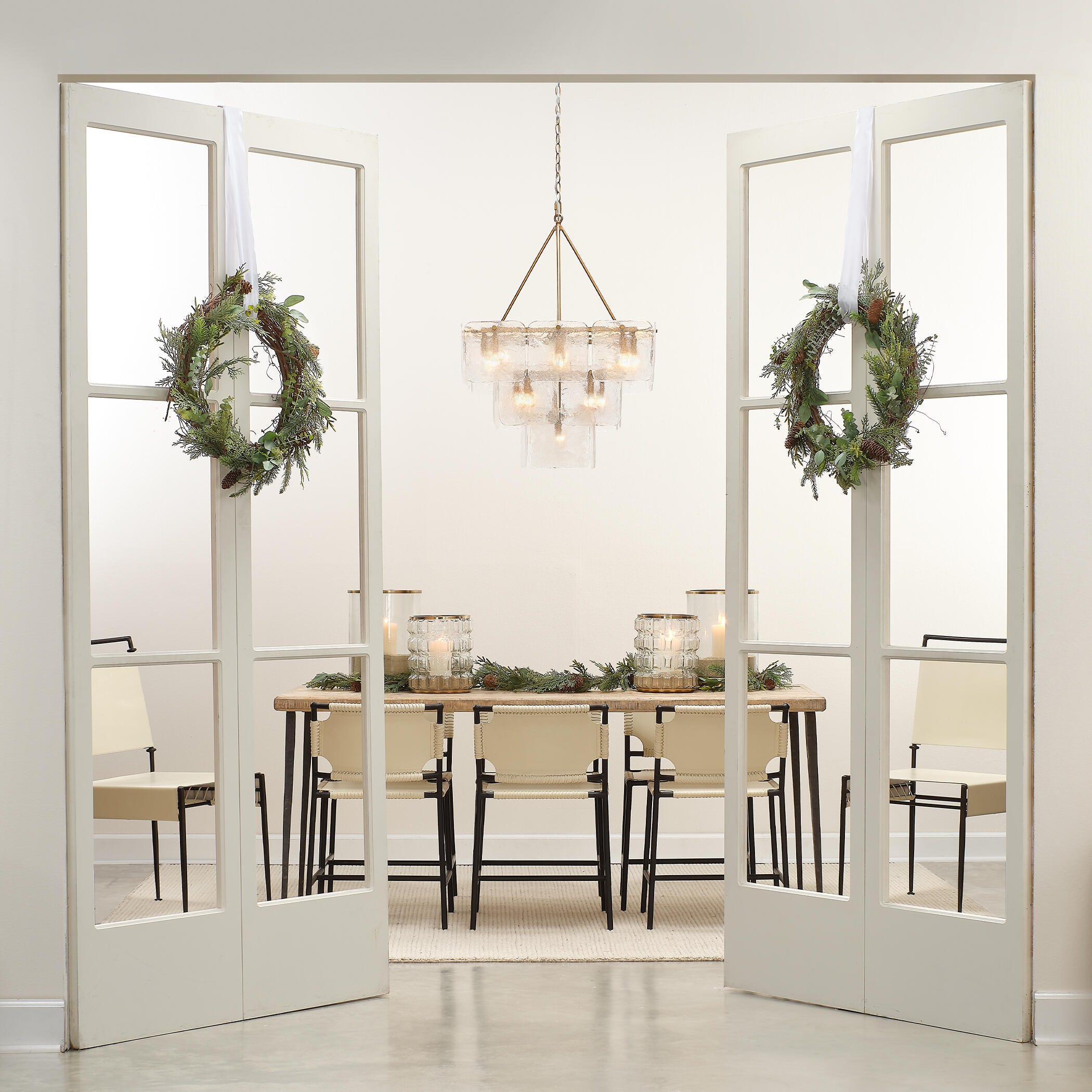 Relaxed Elegance 21-Light Chandelier, , large