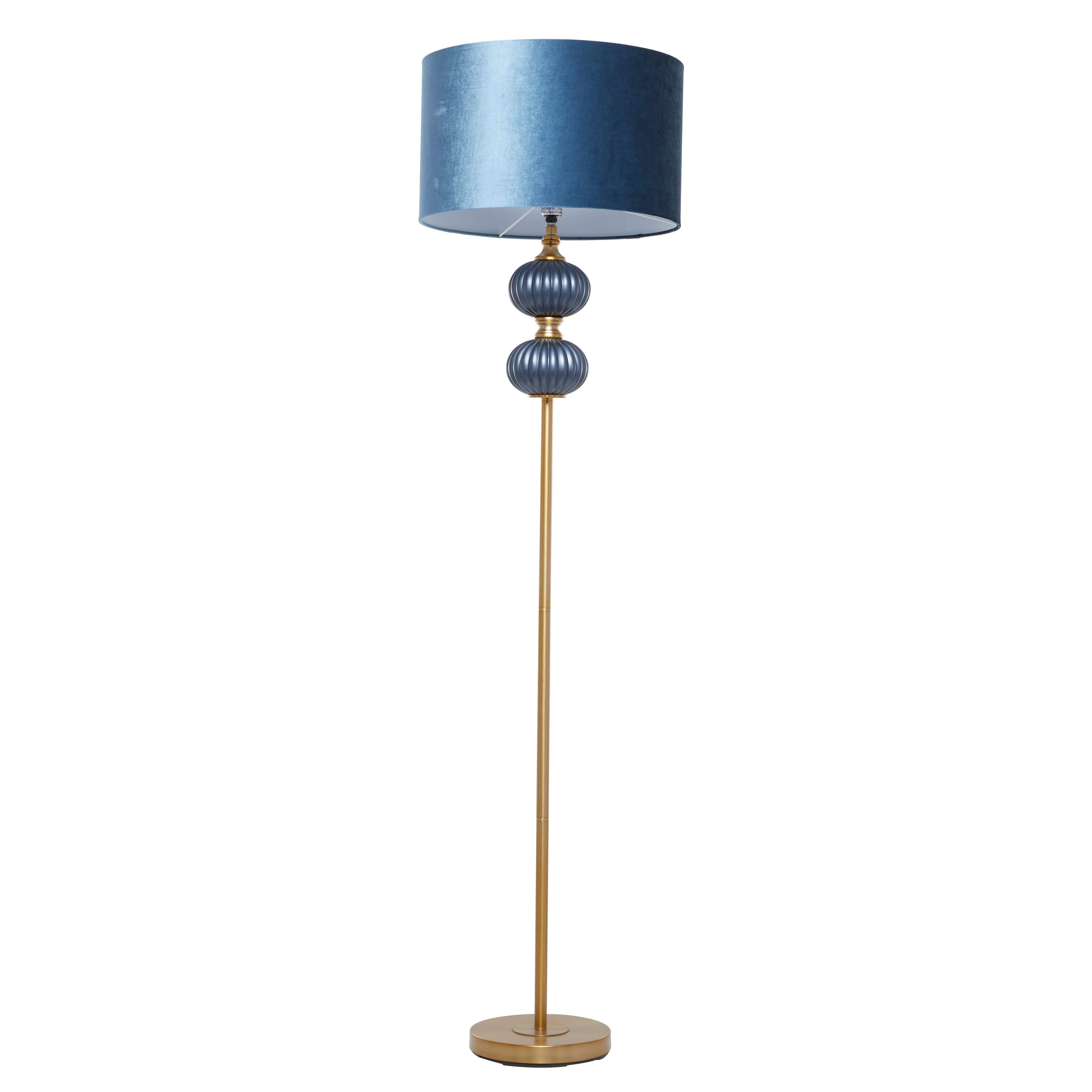 Bayberry Lane Ribbed Floor Lamp | Ashley