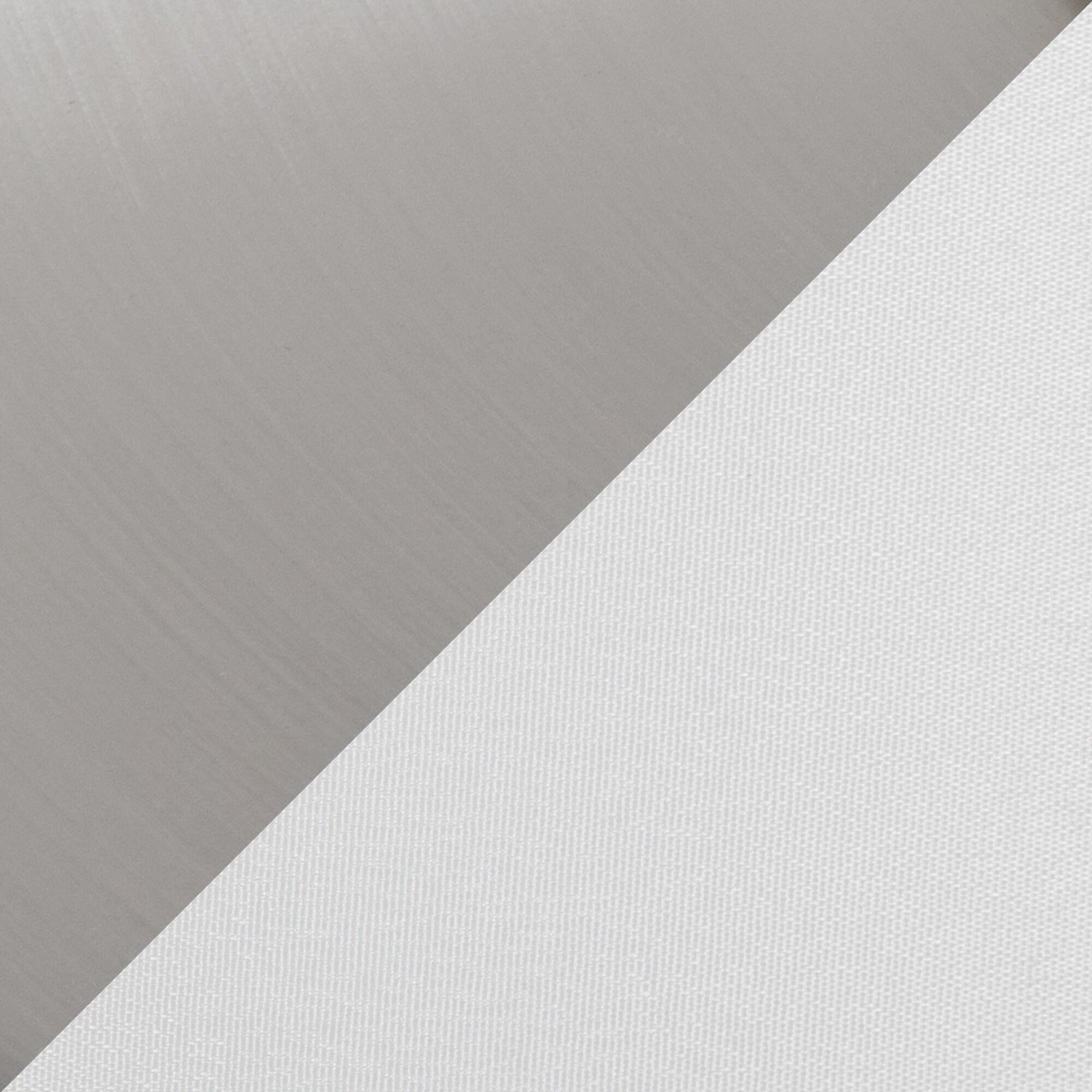 Swatch color White/Silver , product with this swatch is currently selected