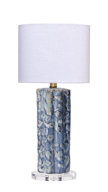 Relaxed Elegance Solid Table Lamp