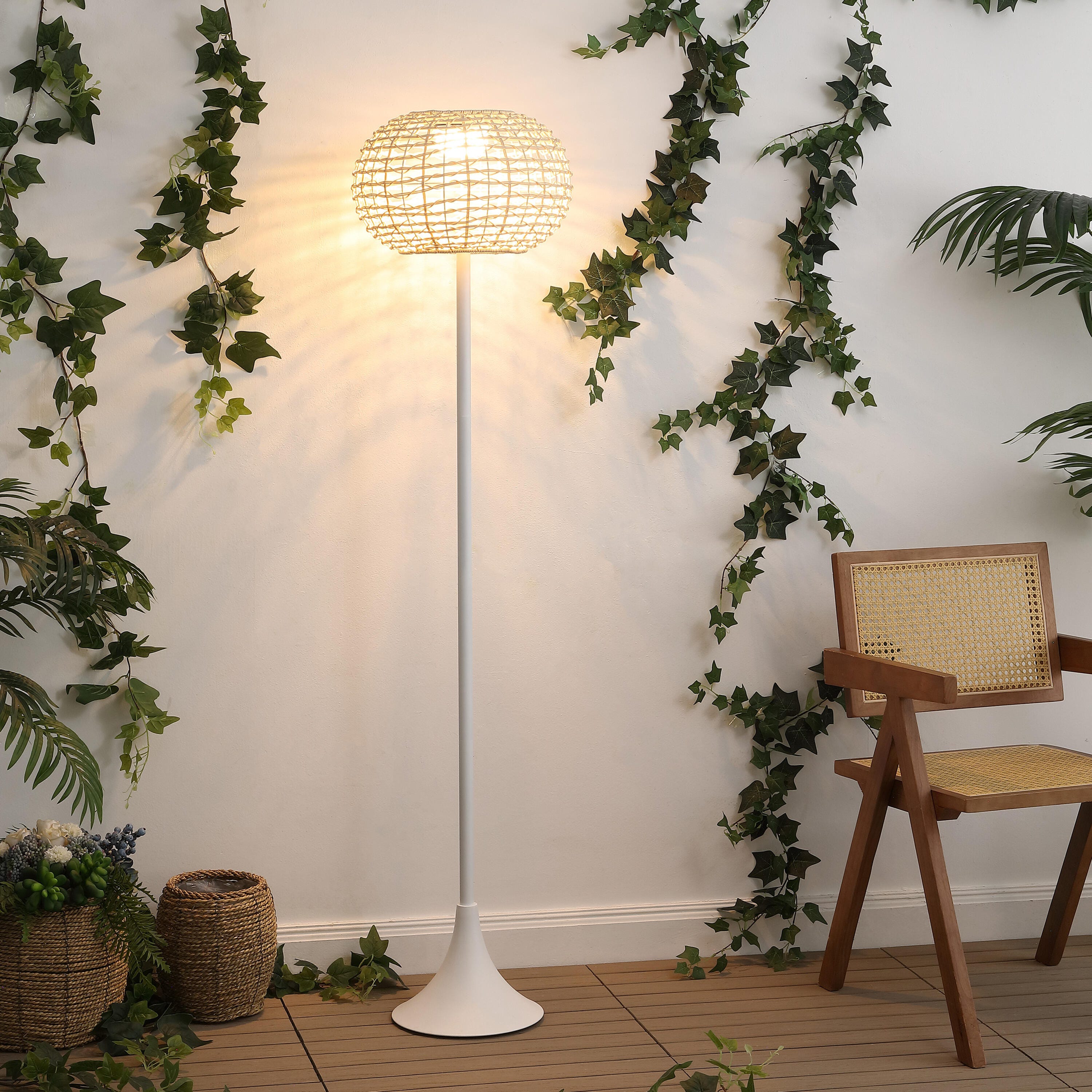 JONATHAN Y Jaemin Floor Lamp, White, rollover