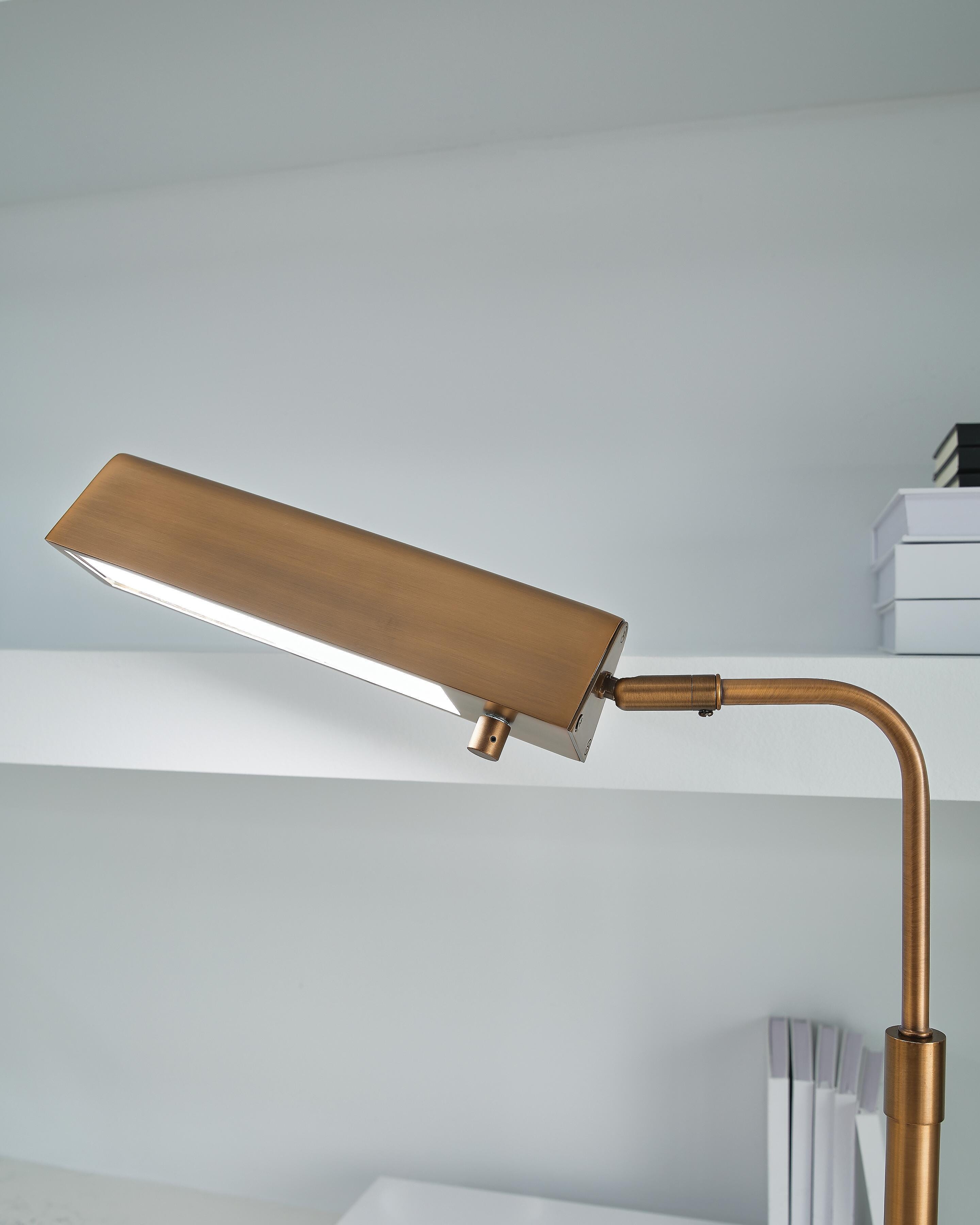 Yafe Desk Lamp - image 4