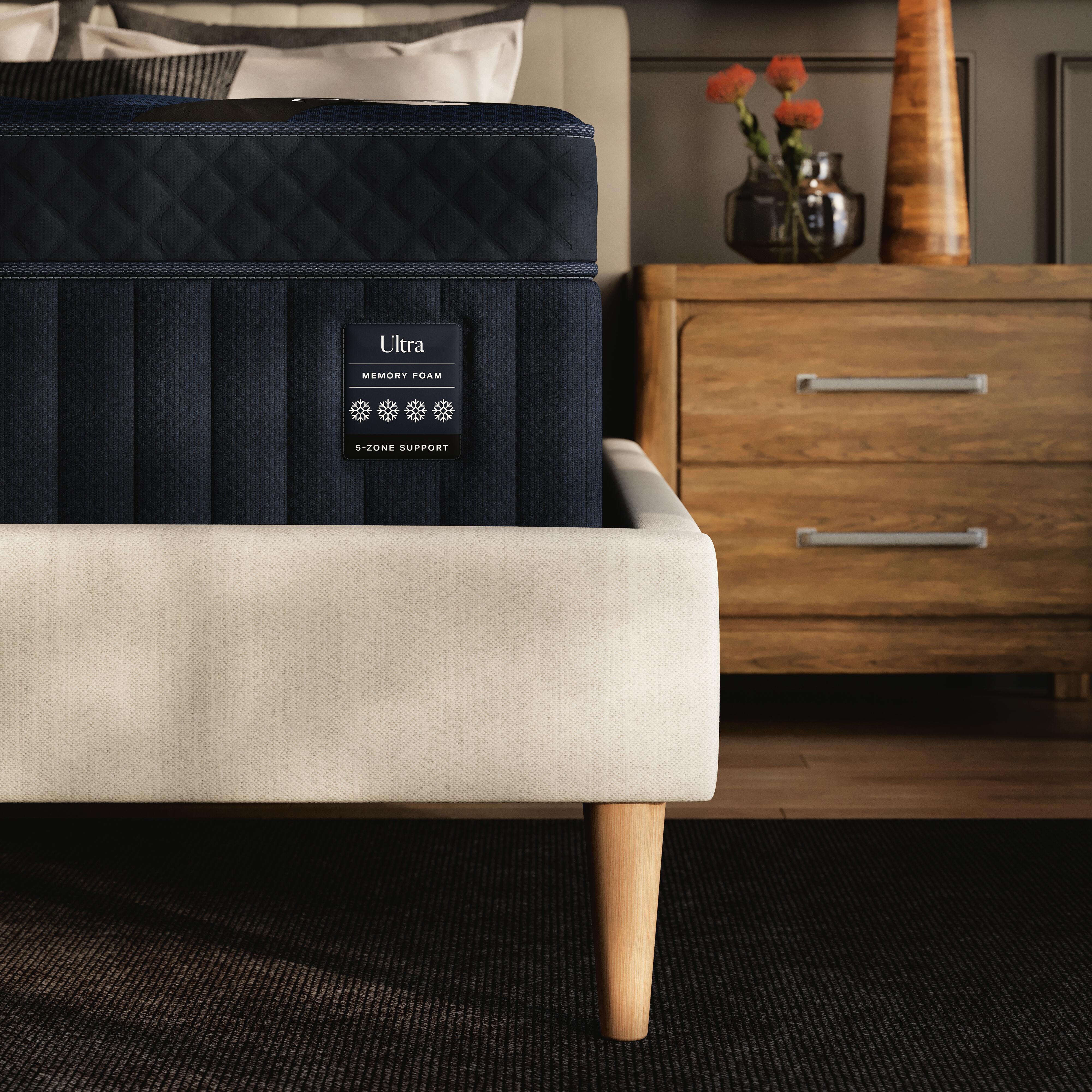 Dreamcloud Ultra Memory Foam Queen Mattress - image 10