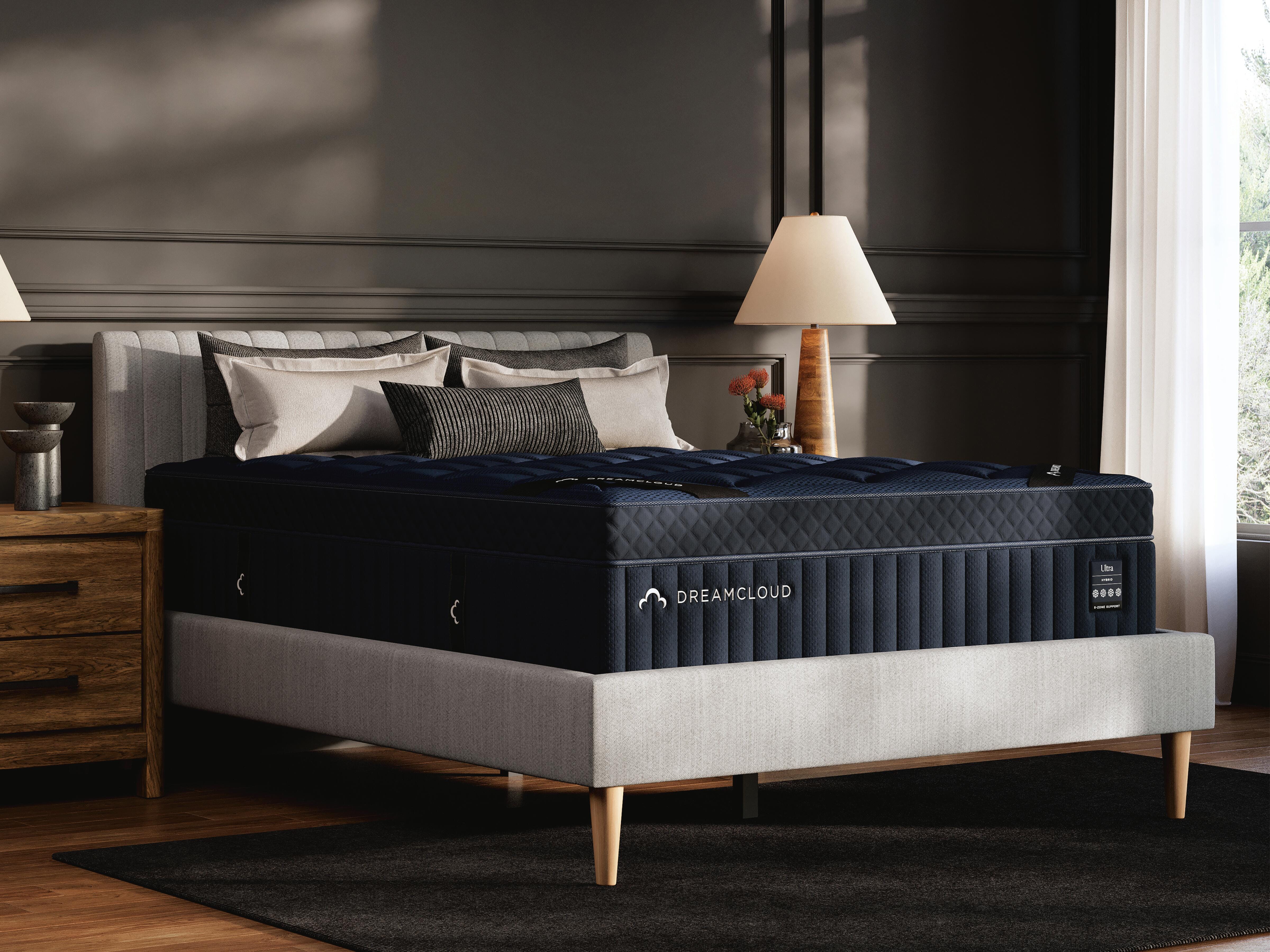 DreamCloud Ultra Hybrid Queen Mattress, White, large