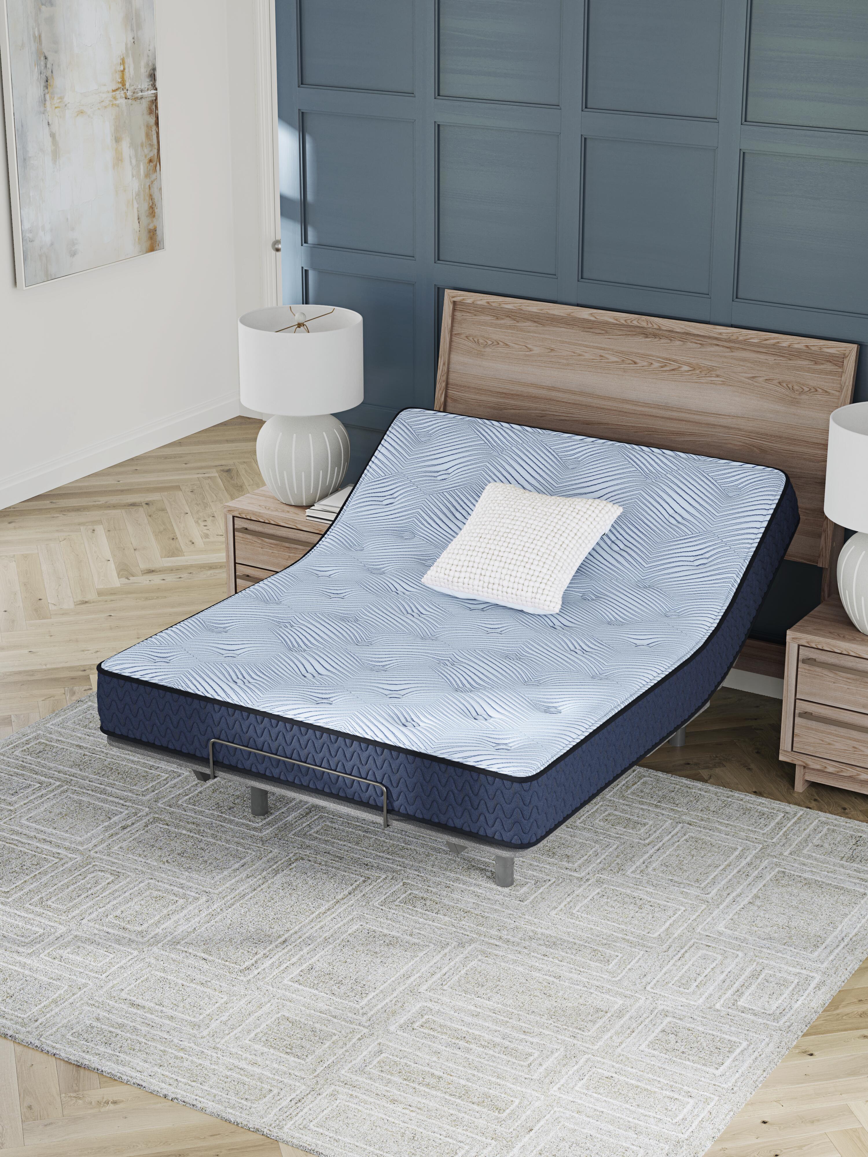 Peak 2.0 10 Hybrid King Mattress - image 7