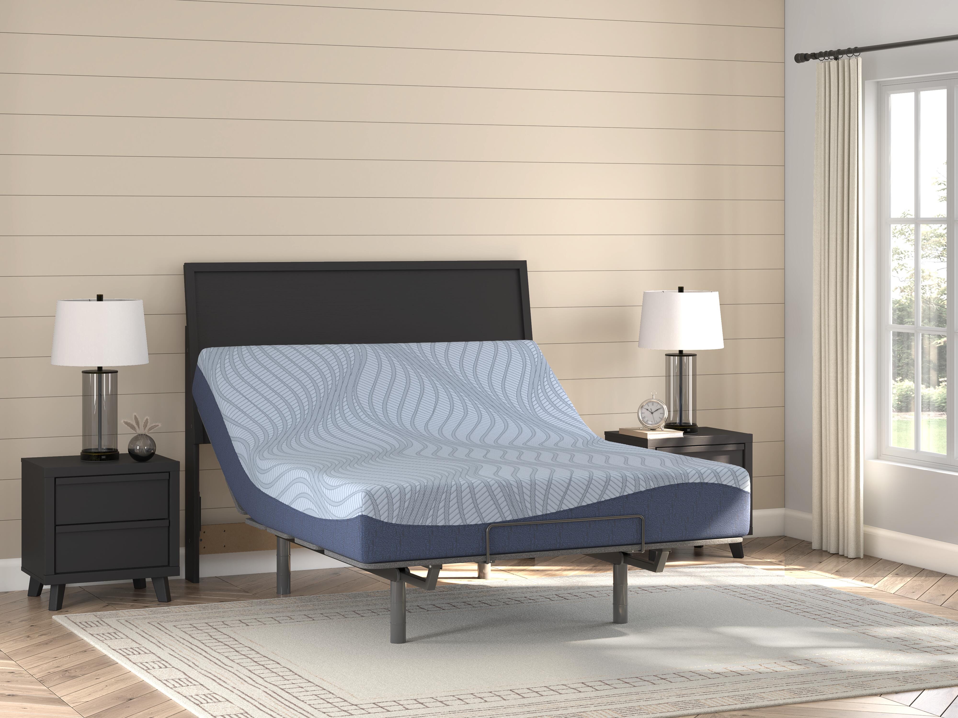 Peak 2.0 10 Memory Foam Queen Mattress - image 7