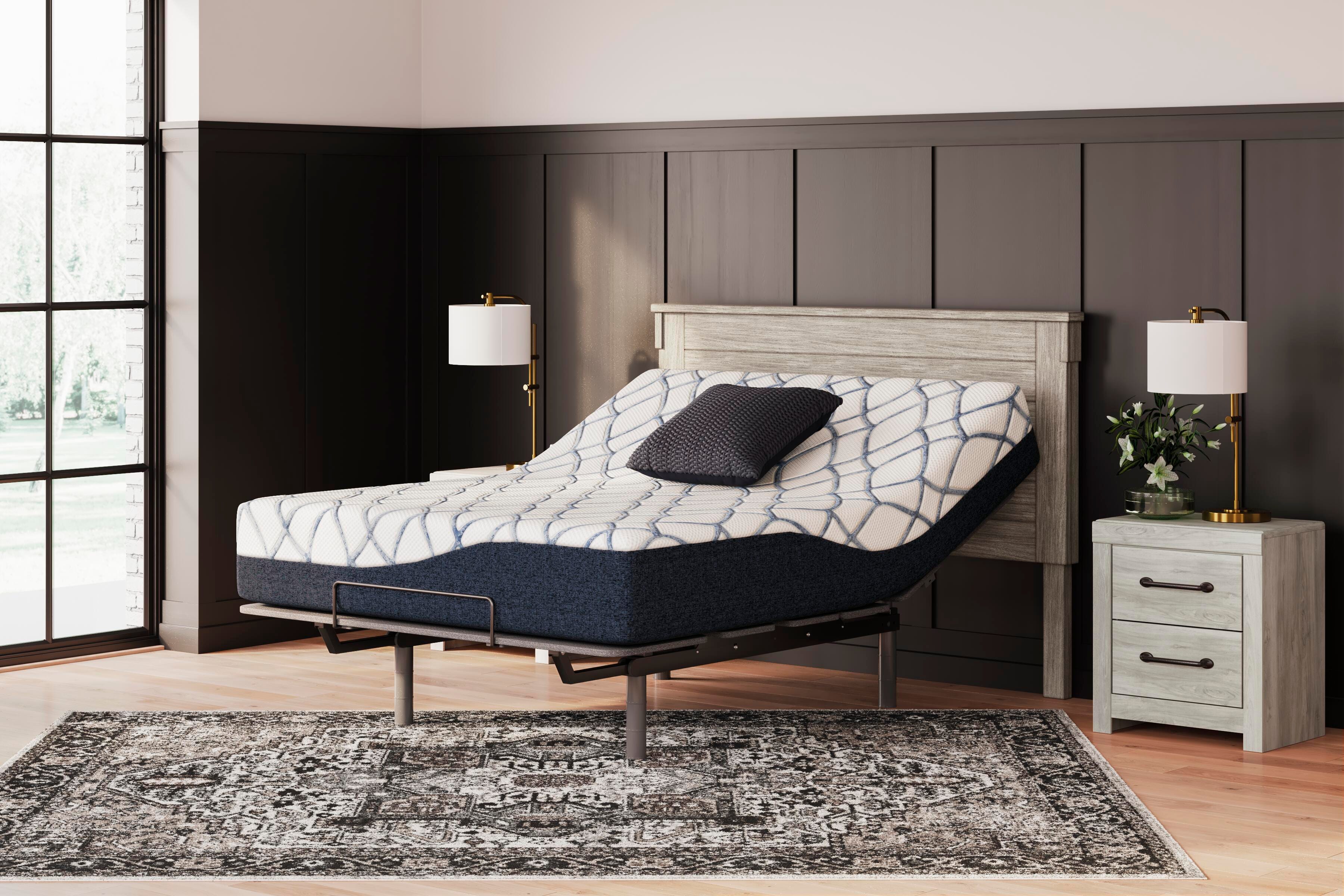 12 Inch Chime Elite 2.0 King Mattress - image 9