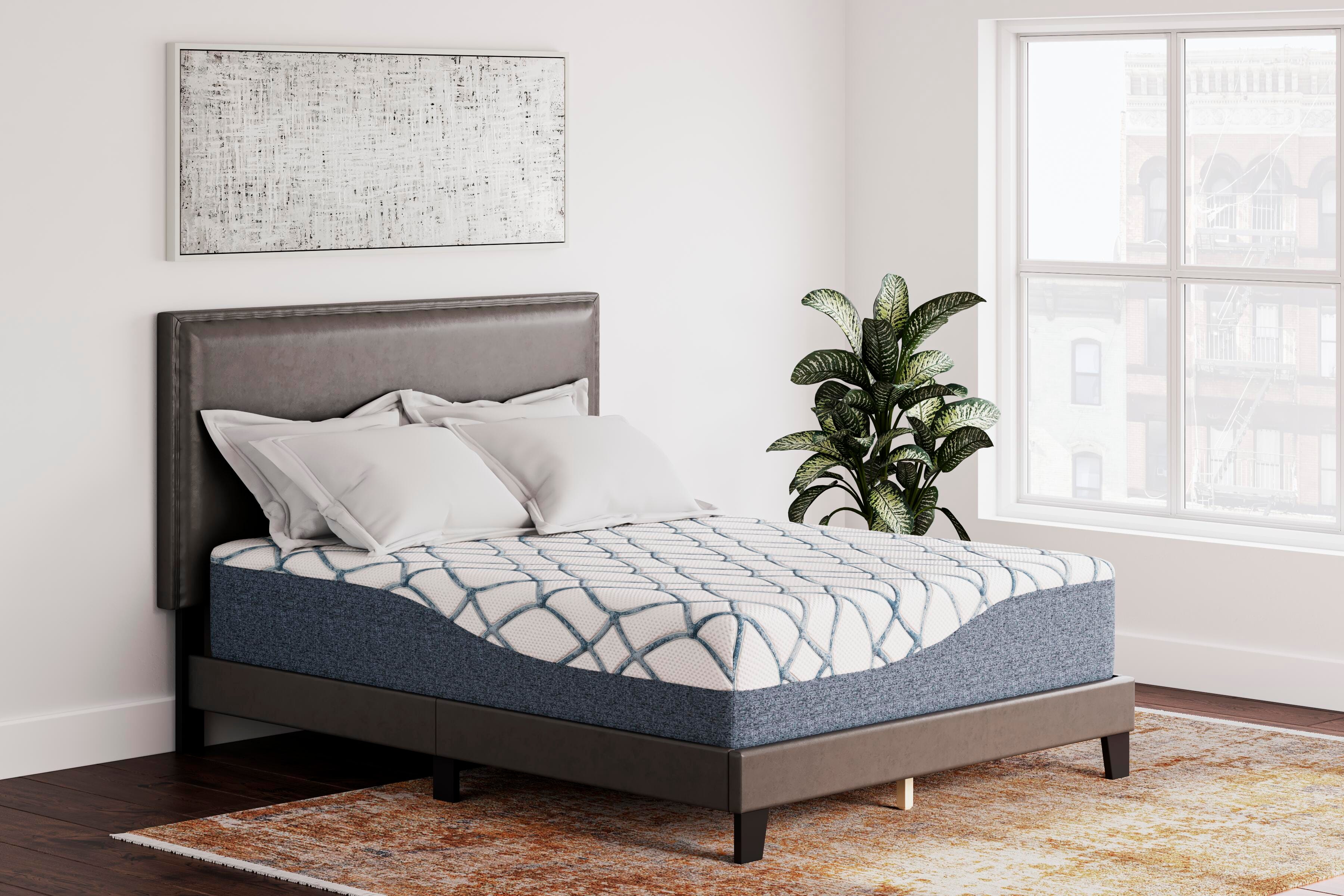 14 Inch Chime Elite 2.0 King Mattress - image 6