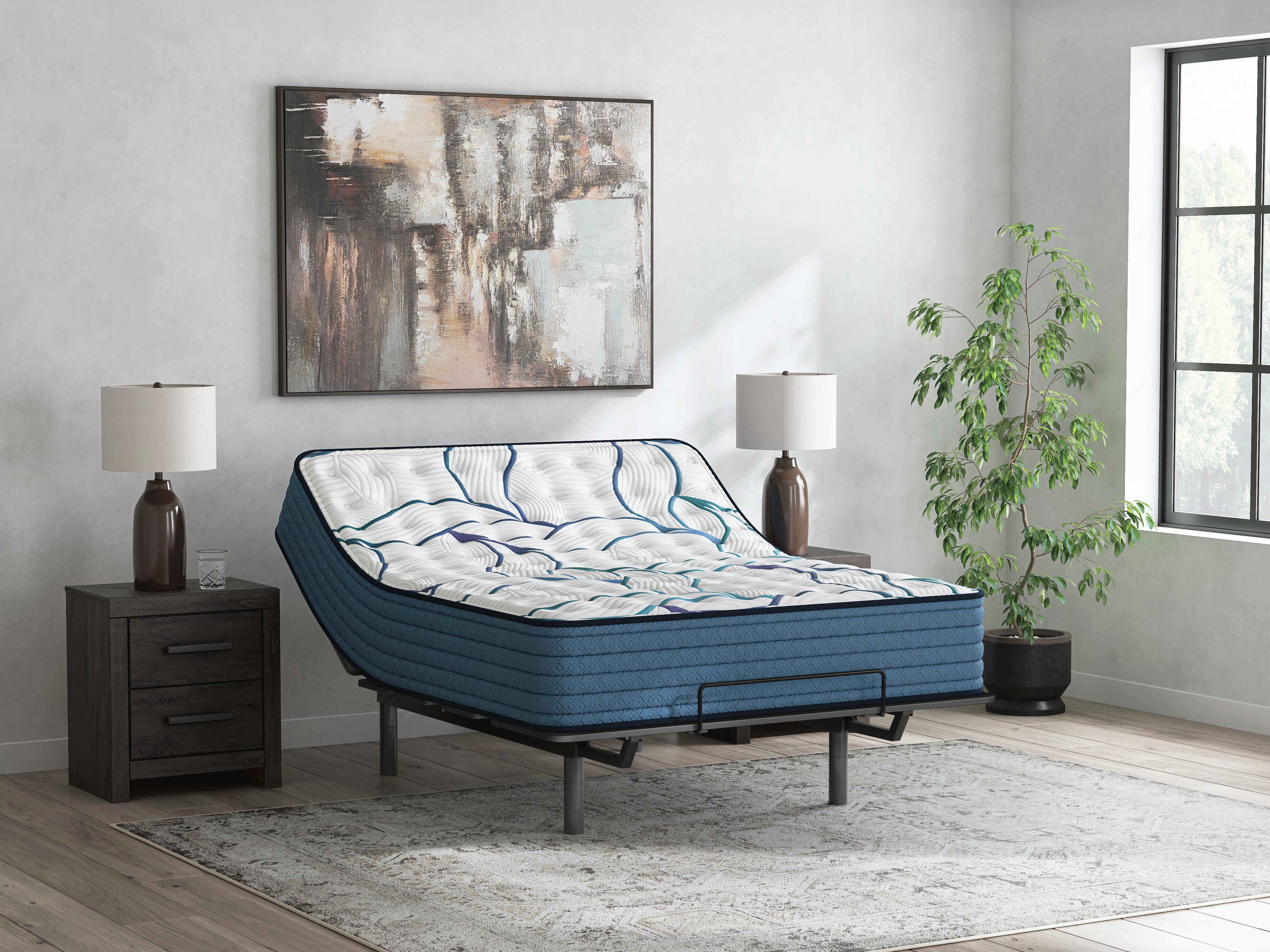 Limited Edition Firm 3.0 Queen Mattress, White, large