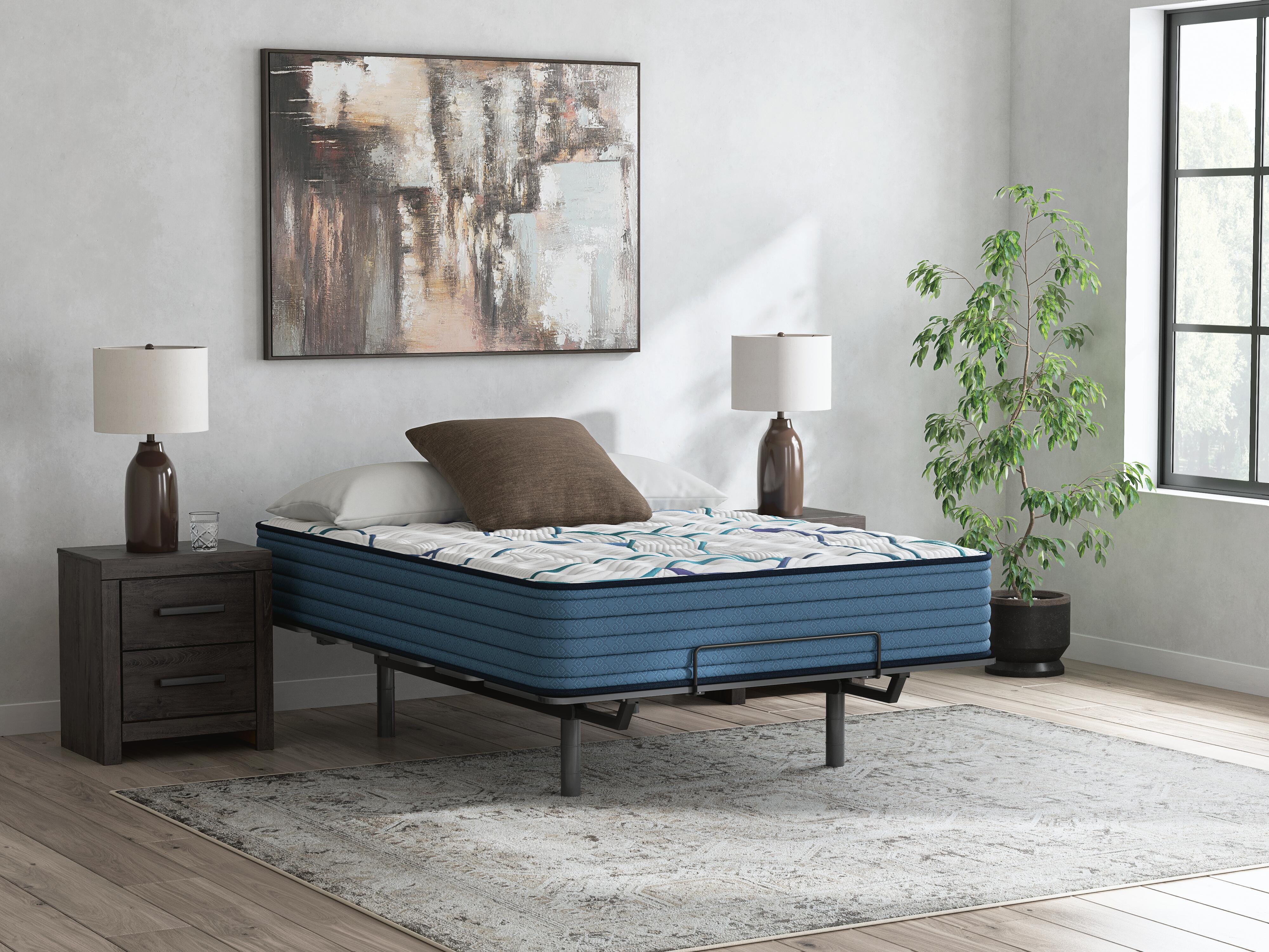 Limited Edition Firm 3.0 Queen Mattress, White, large