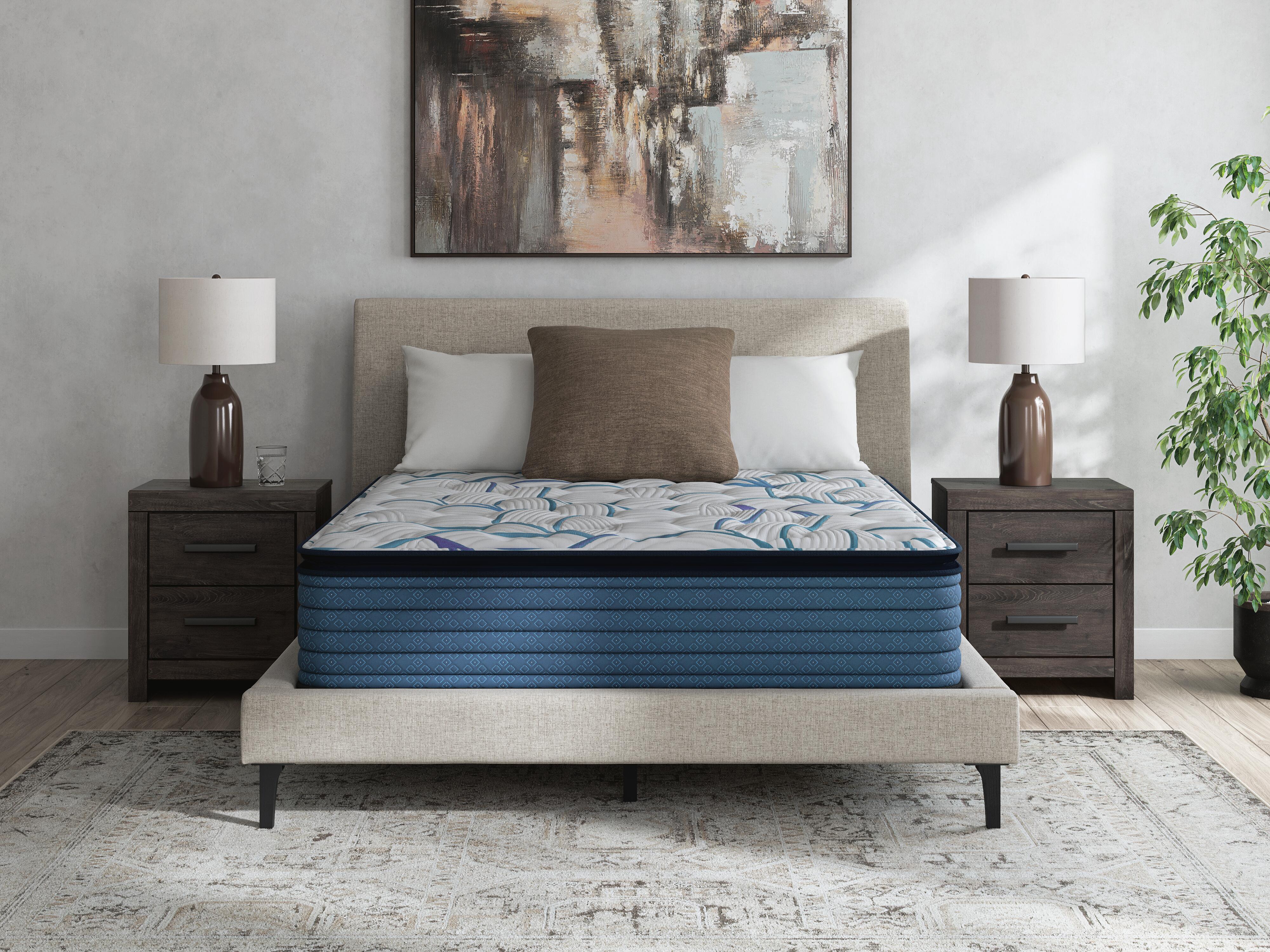 Limited Edition Plush PT 3.0 Queen Mattress, White, large