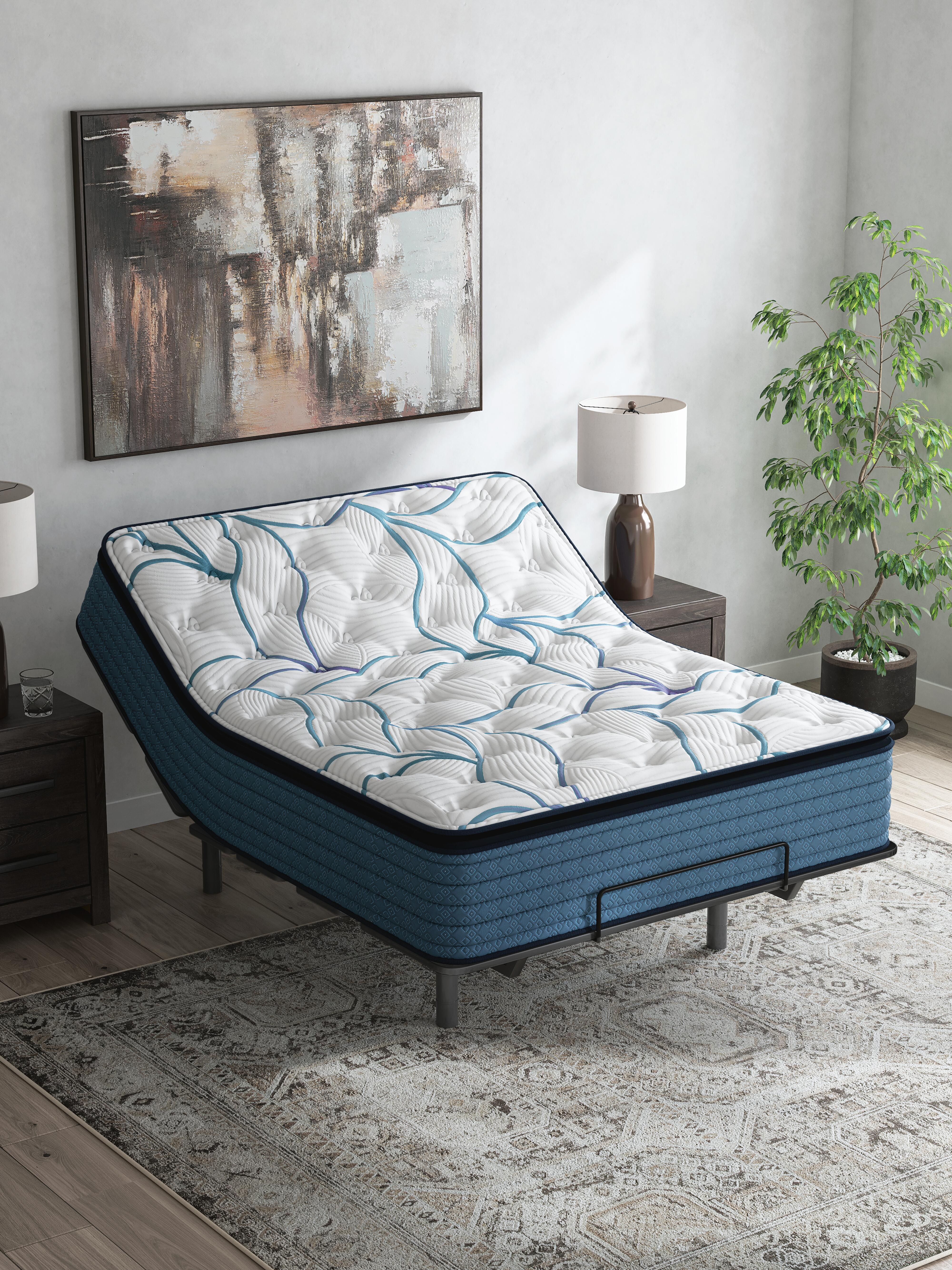 Limited Edition Plush PT 3.0 Queen Mattress, White, large