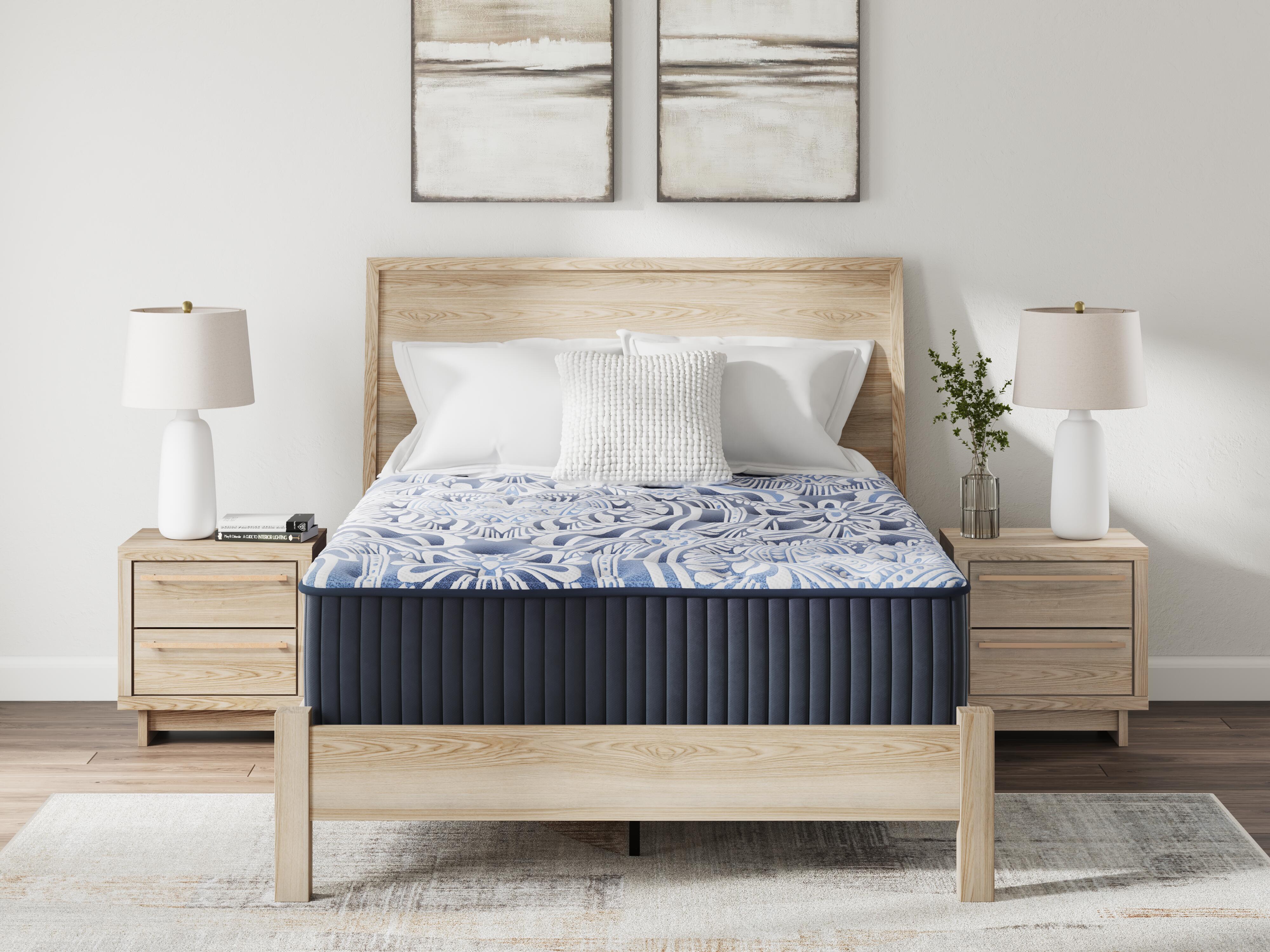 Firm Luxe 2.0 King Mattress - image 9
