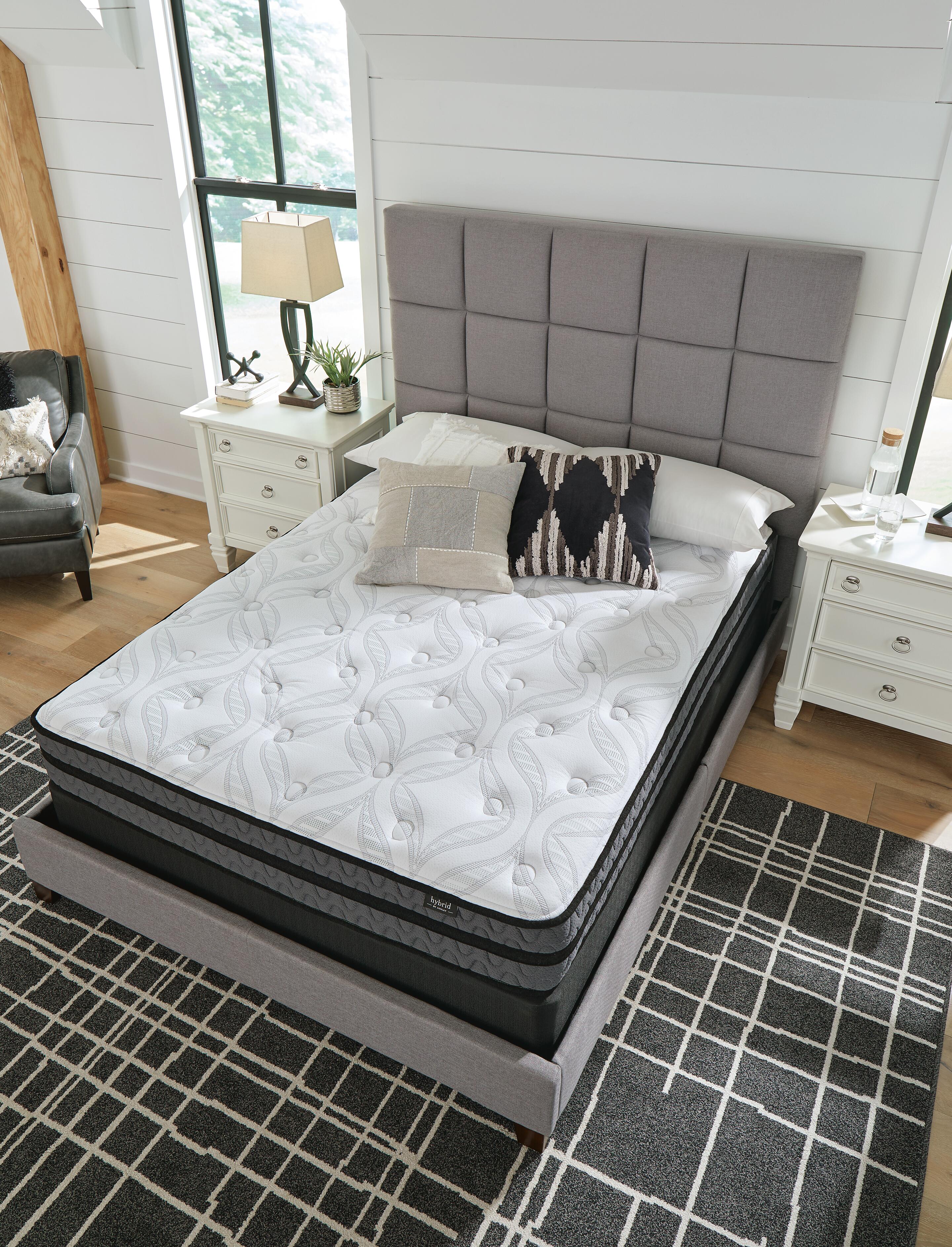 10 Inch Pocketed Hybrid Full Mattress - image 6