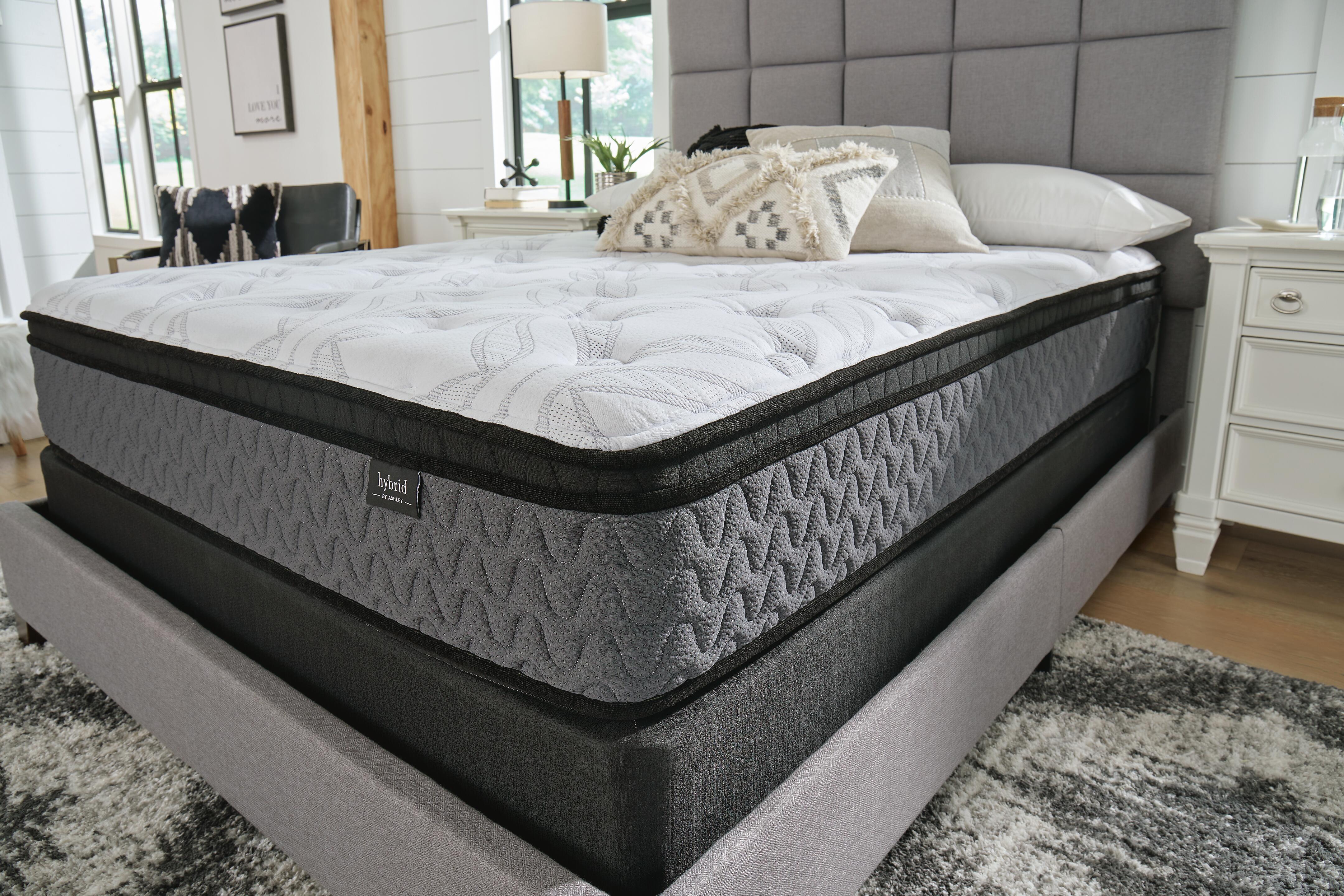 12 Inch Pocketed Hybrid Queen Mattress - image 7