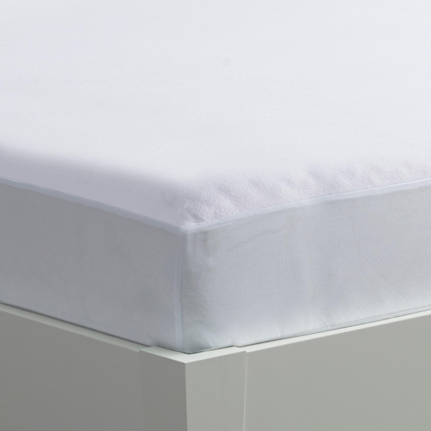 Bedgear iProtect Mattress Protector, White, rollover