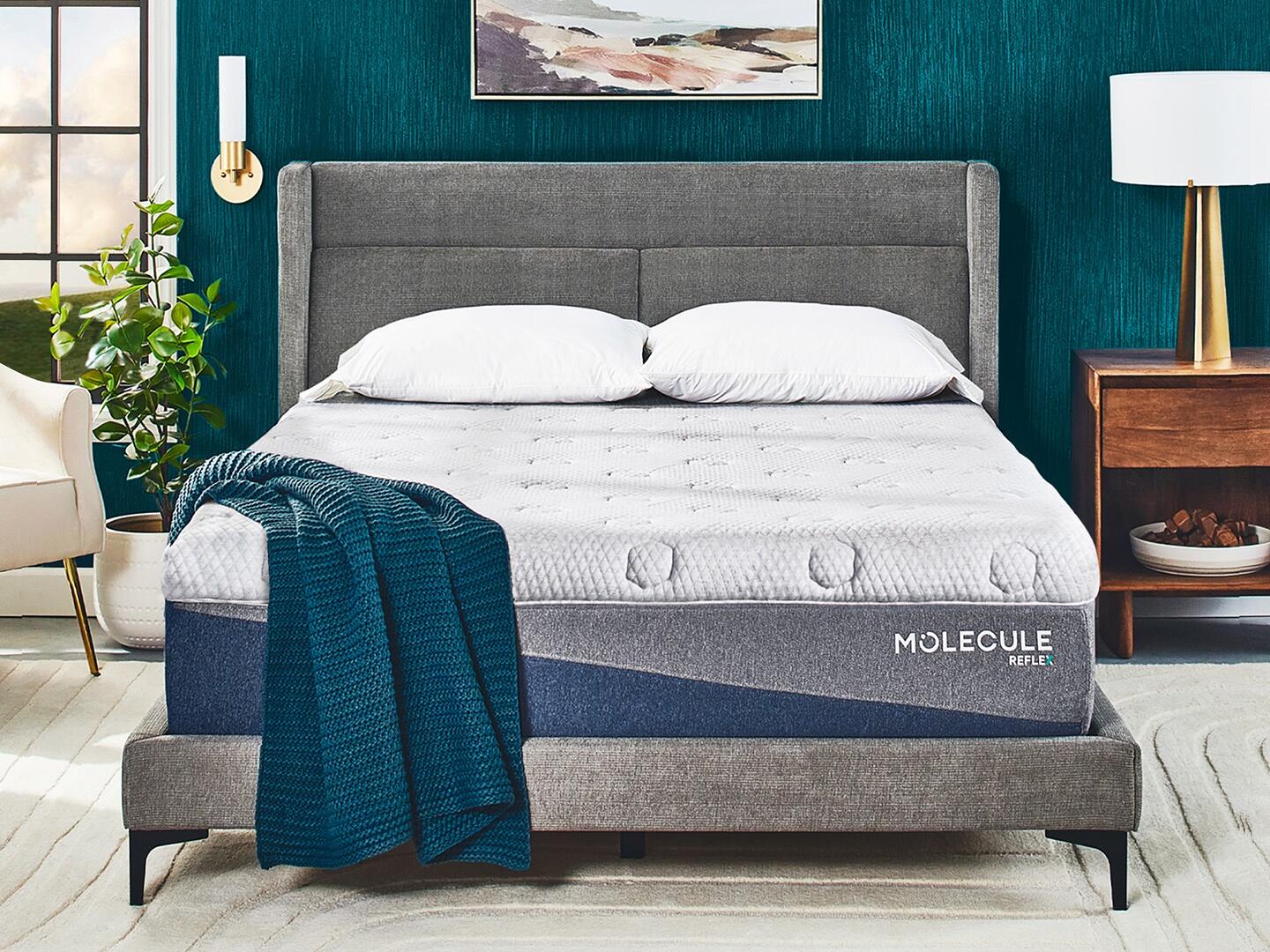 MOLECULE Reflex 13 Inch Hybrid Plush Queen Mattress, Gray, large