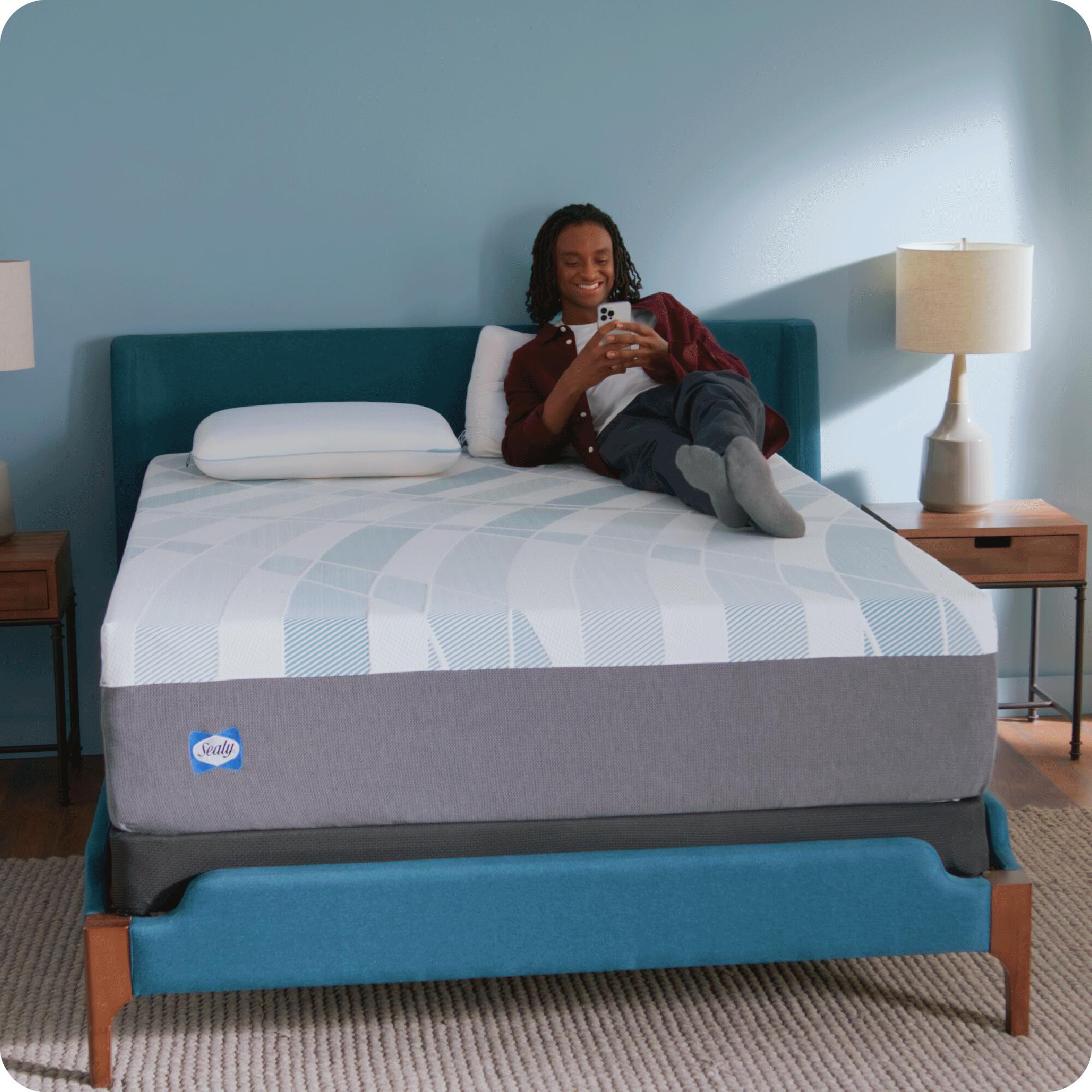Sealy Dreamlife Medium Hybrid King Mattress, Blue/White/Gray, large