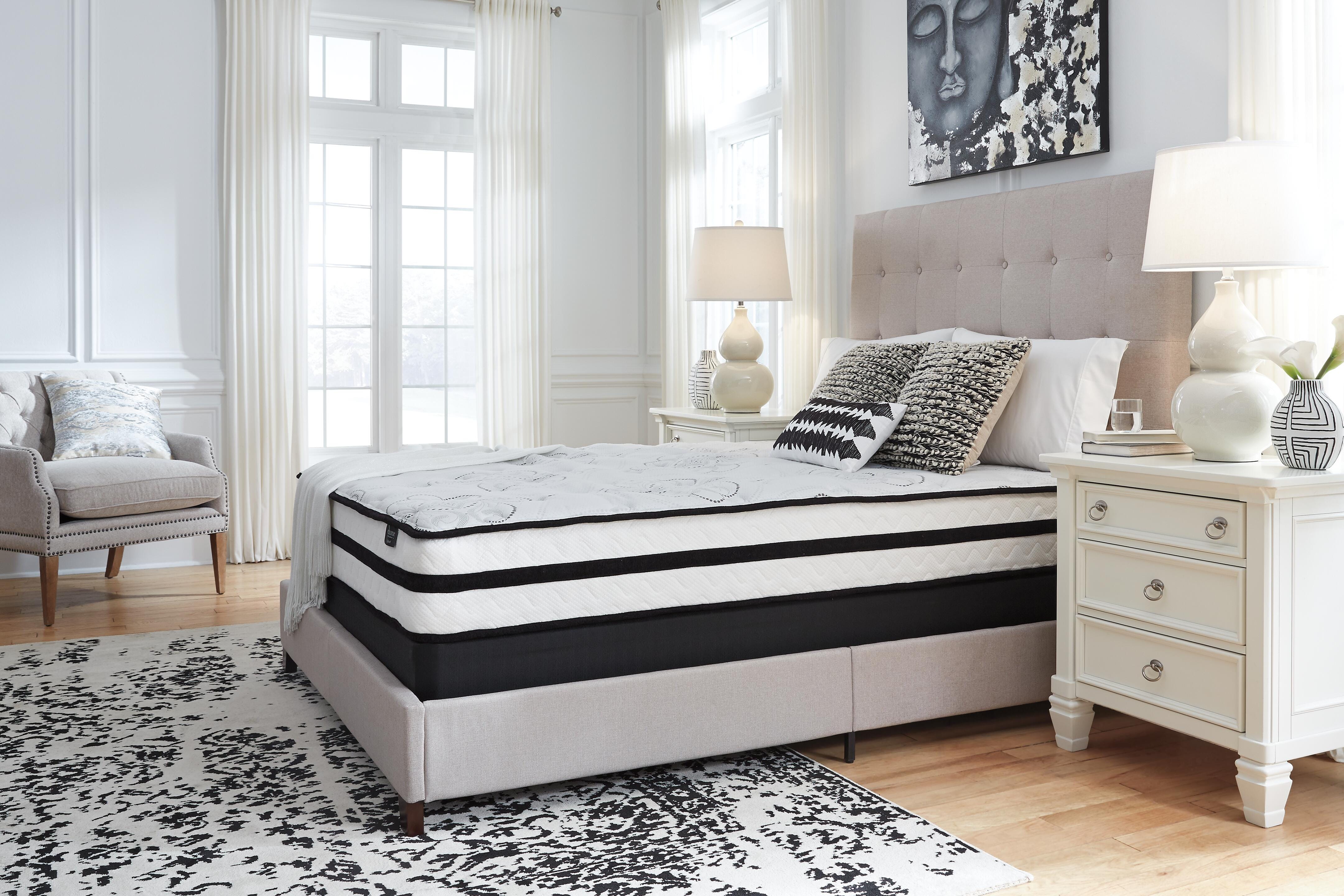 Chime 10 Inch Medium Hybrid King Mattress | Ashley
