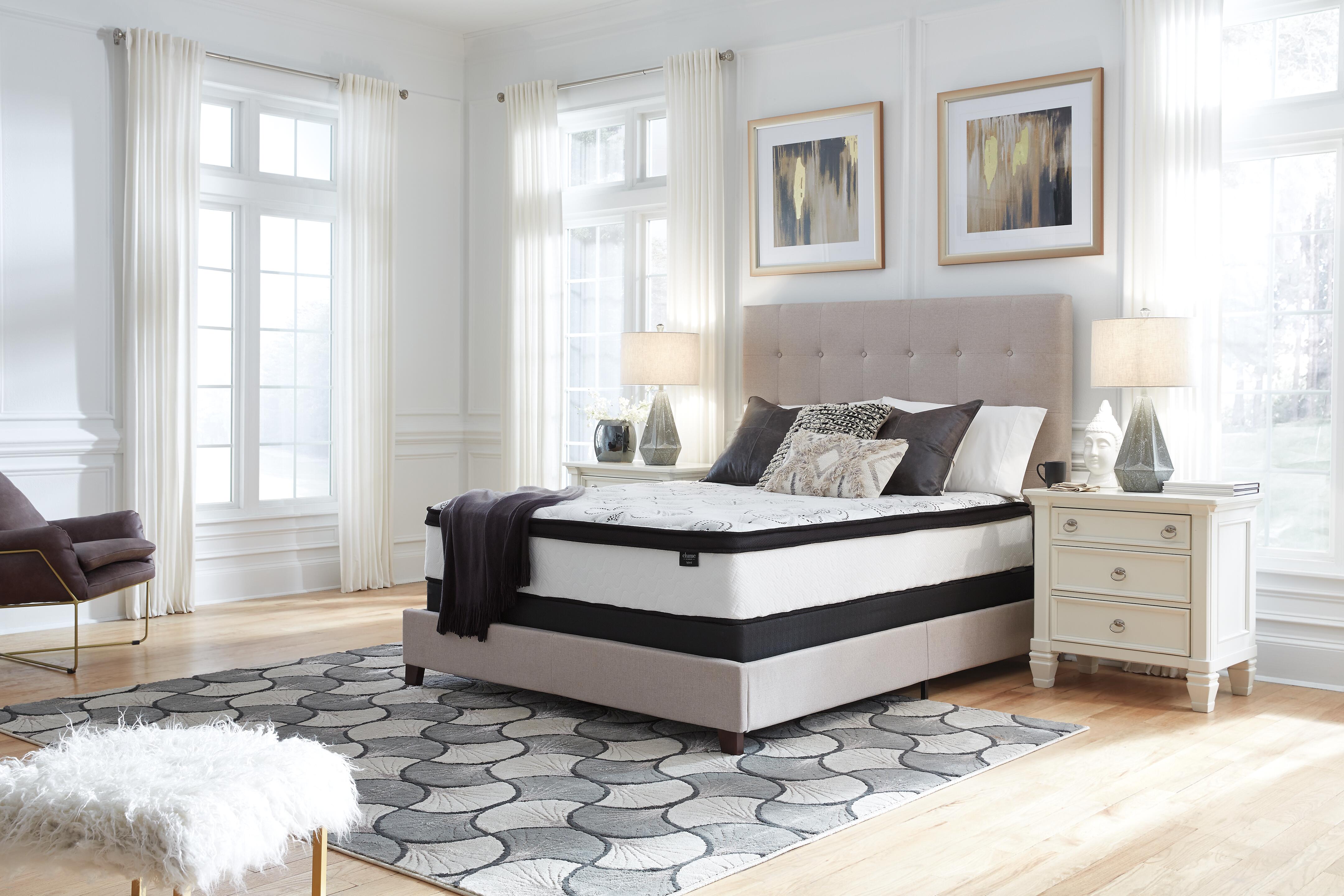 Chime 12 Inch Hybrid King Mattress - image 1