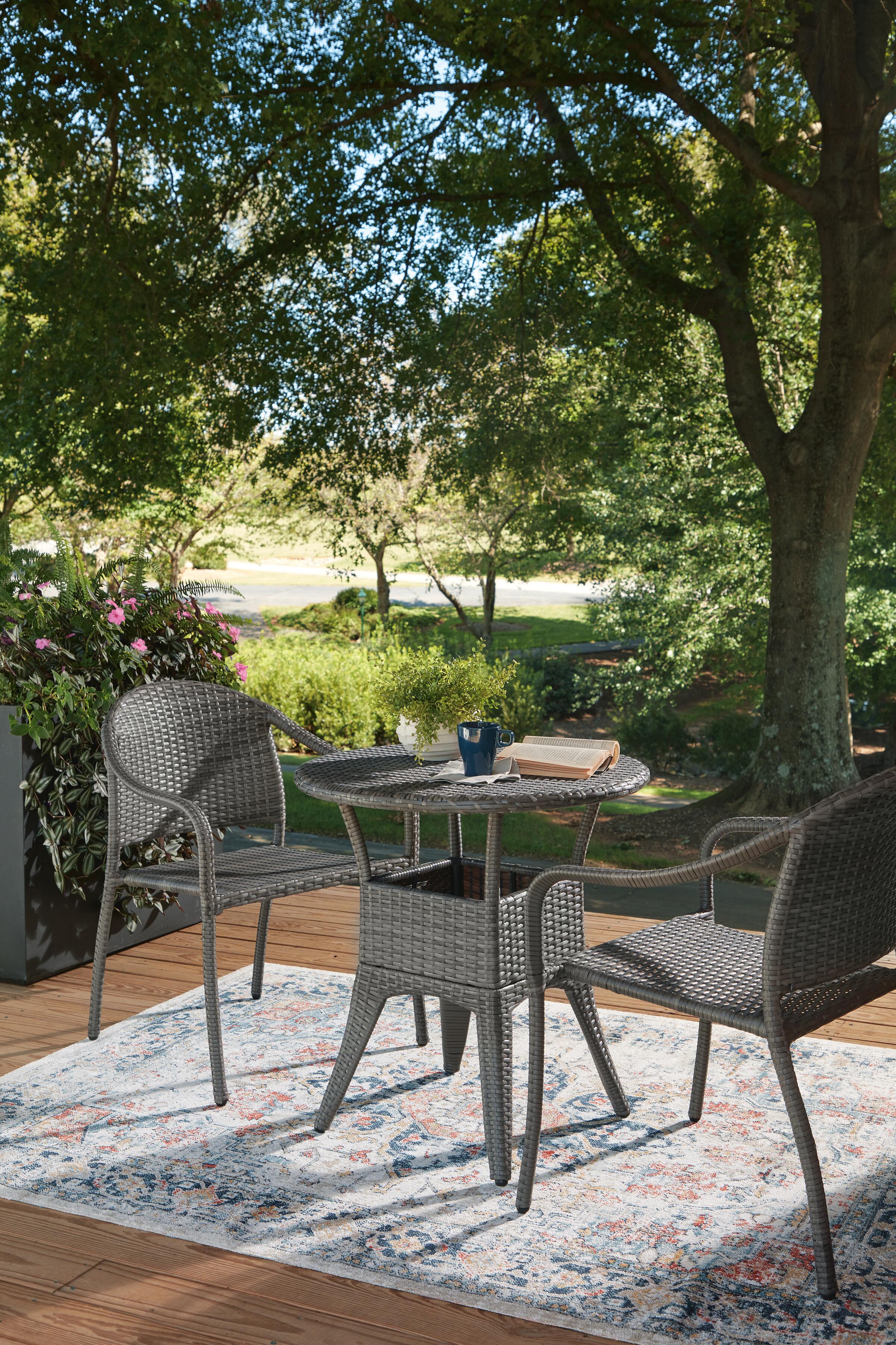 Mimis Bay Outdoor Table and 2 Chairs - image 8