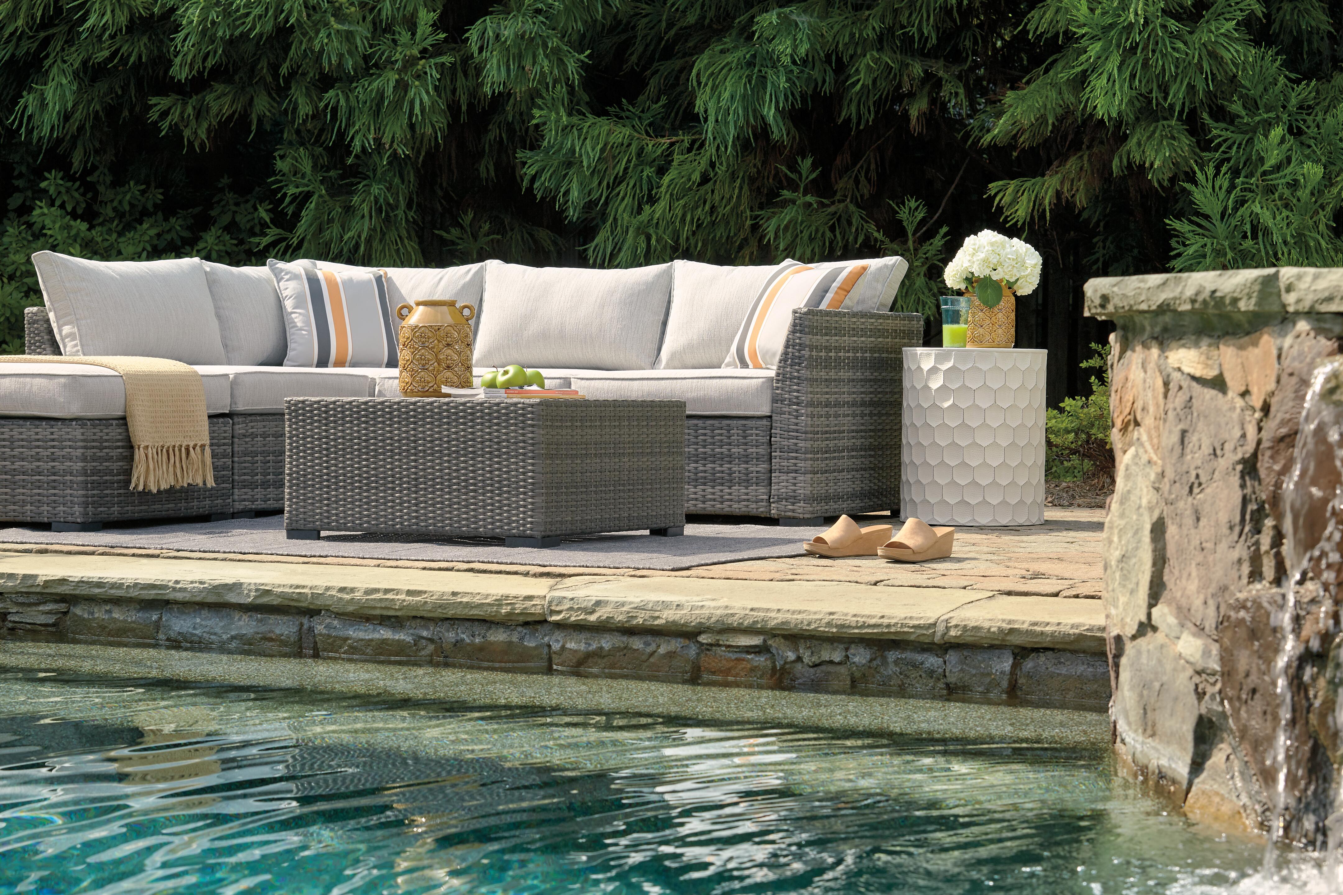 Cherry Point 4-piece Outdoor Sectional Set - image 7
