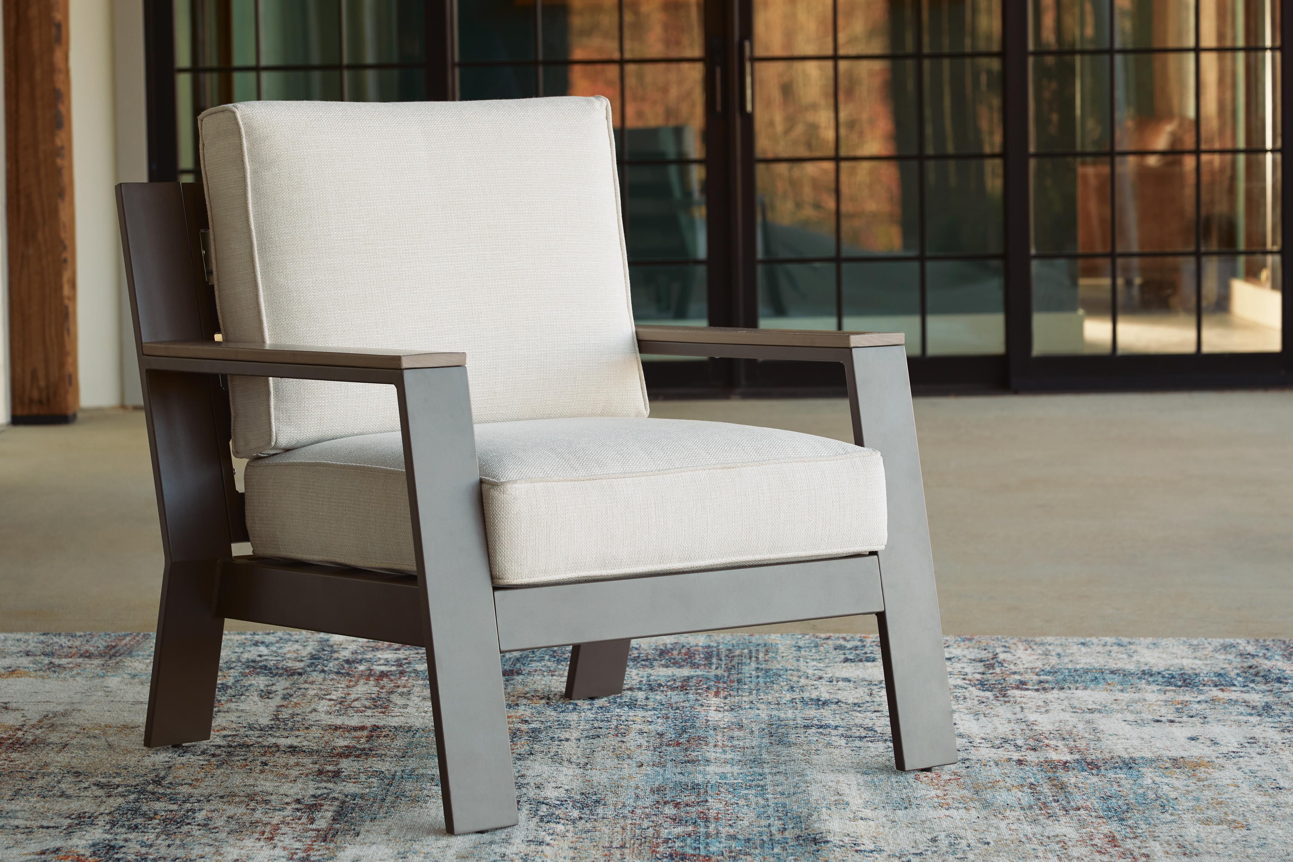 Tropicava Outdoor Lounge Chair with Nuvella Cushion | Ashley
