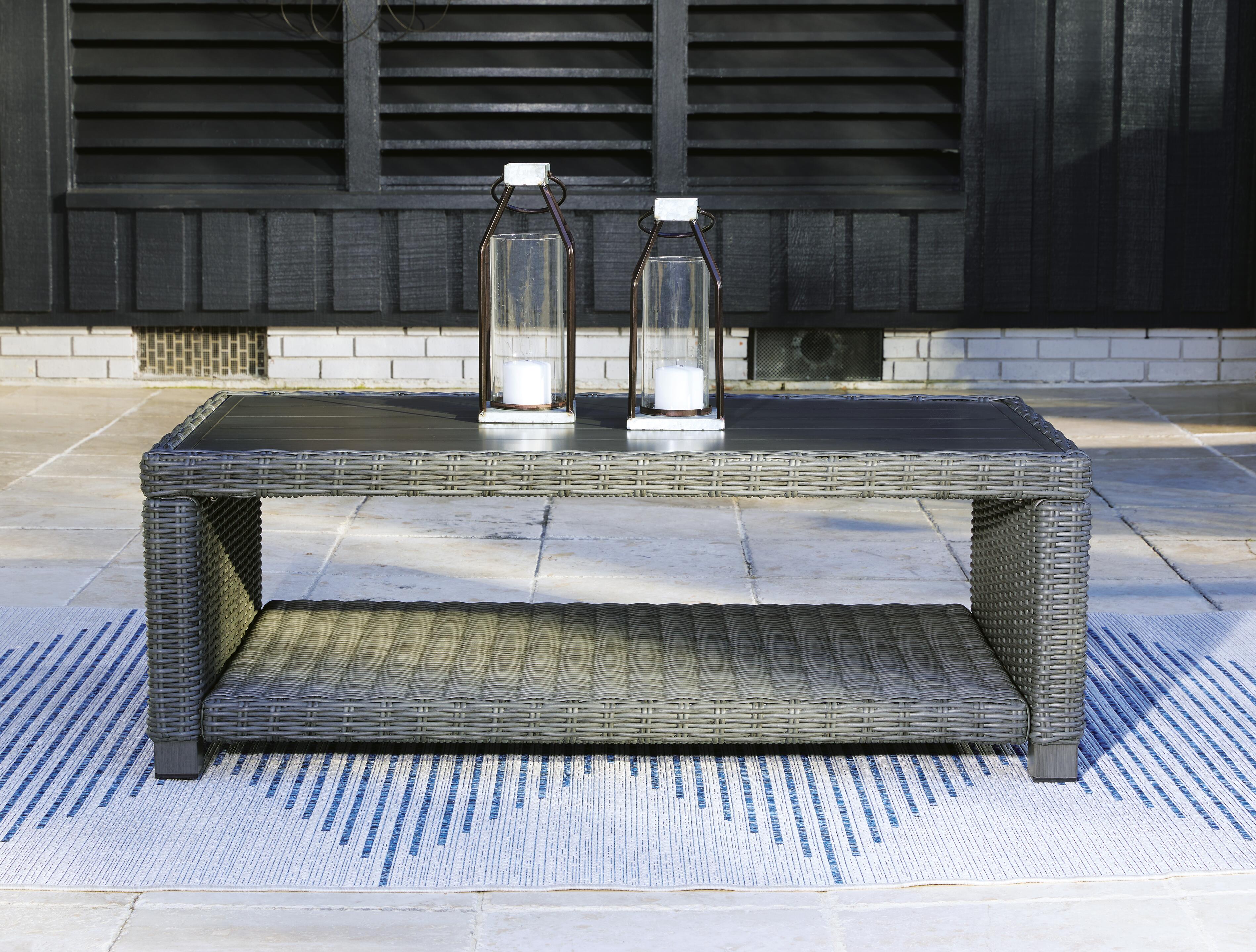 Elite Park Outdoor Coffee Table - image 1