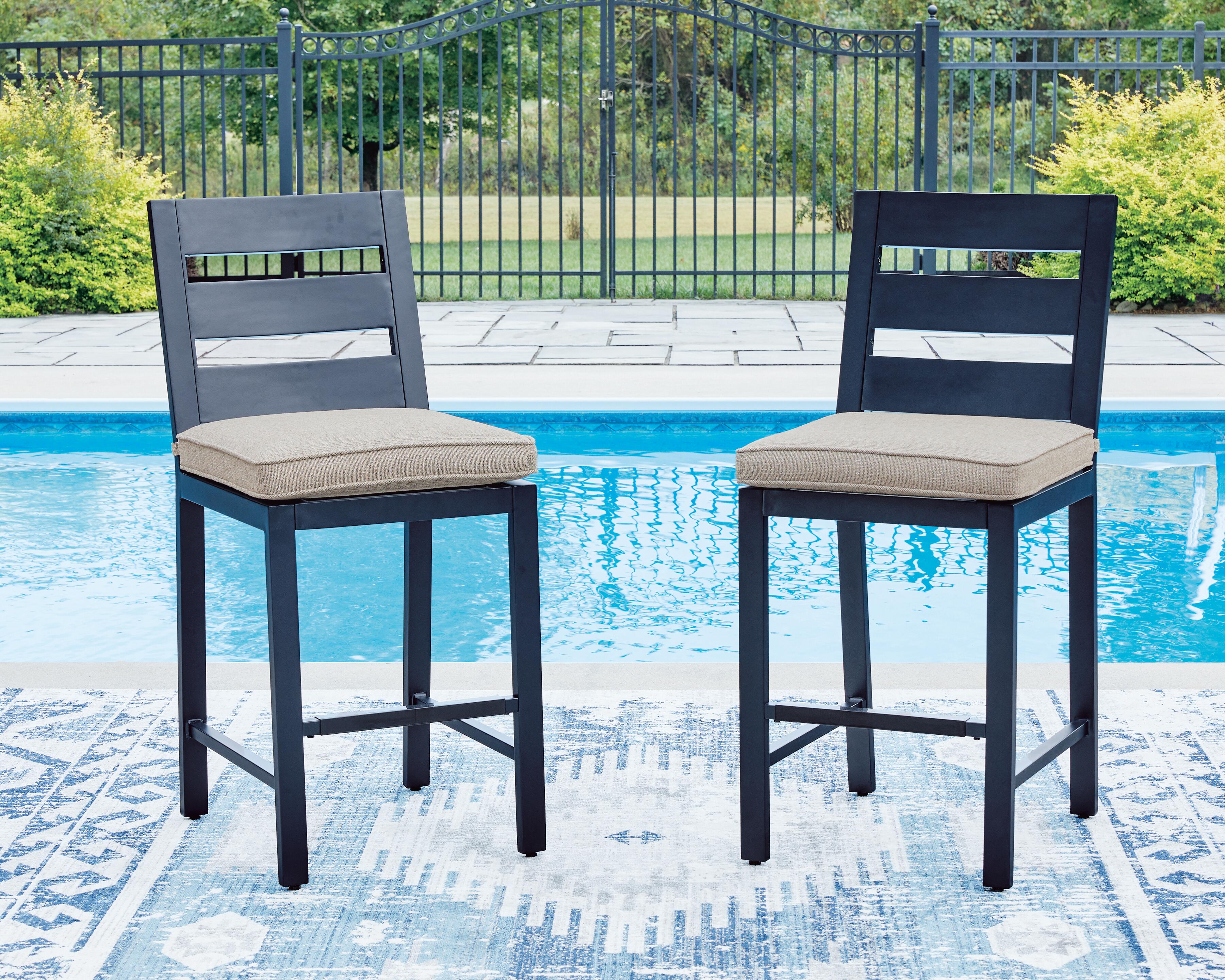 Mabry Shores Outdoor Fire Pit Bar Table and 4 Barstools, , large