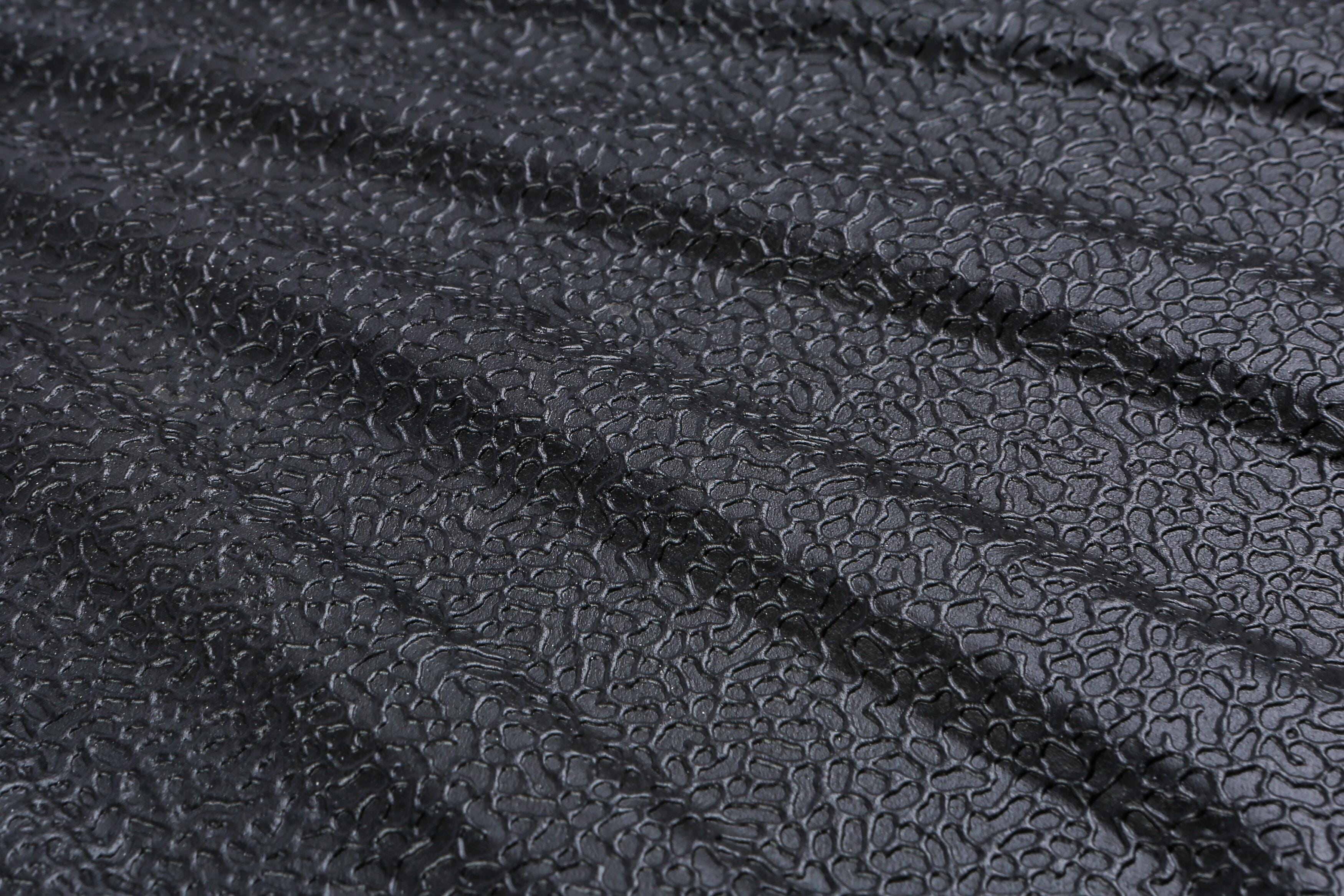 Select Color: Black