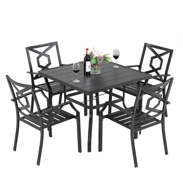 Nuu Garden Outdoor Dining Table and 4 Stackable Chairs