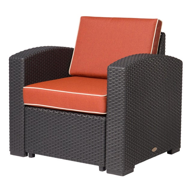 Magnolia Outdoor Lounge Chair