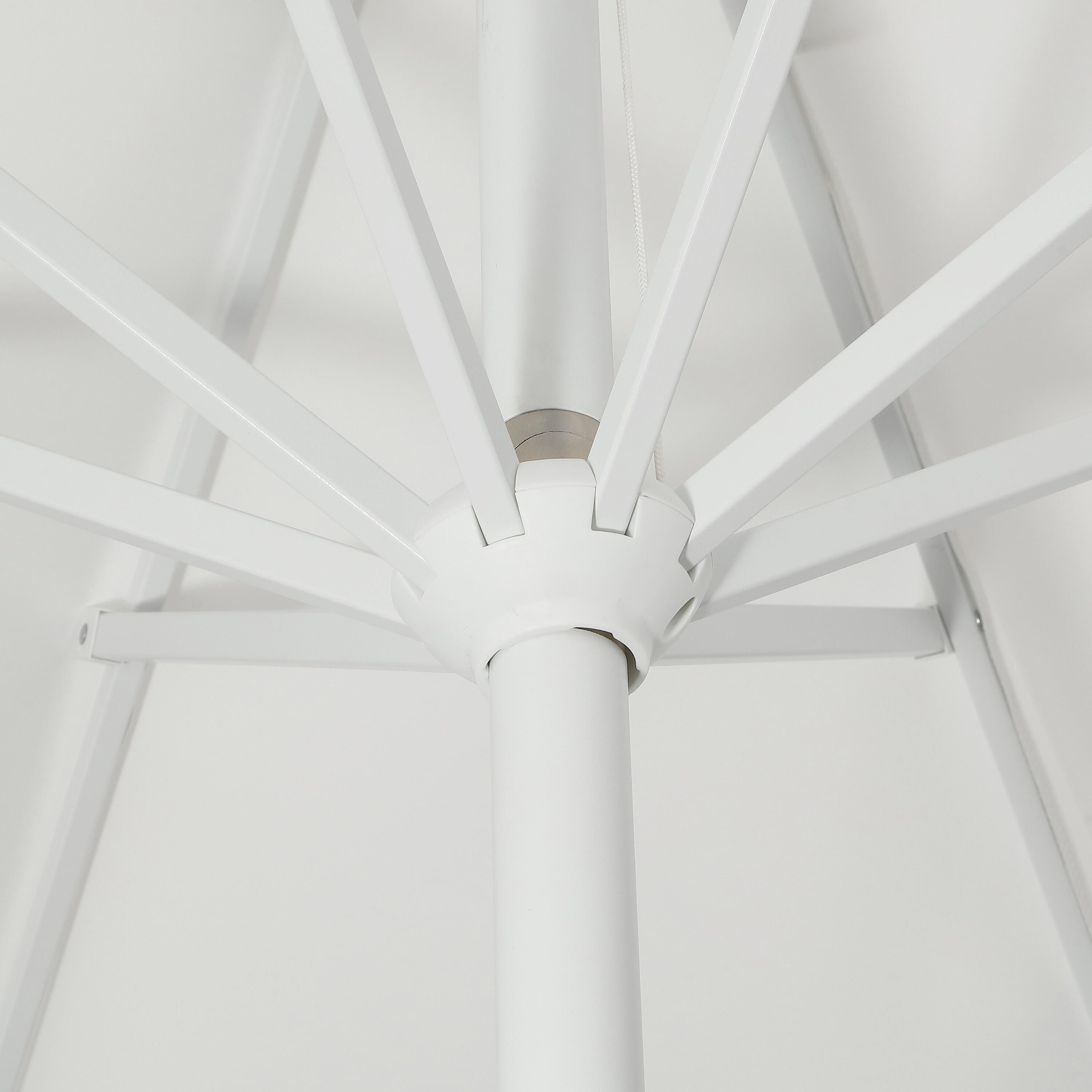 JONATHAN Y Baiona 9'  Outdoor Tilted Umbrella, White/Green, large