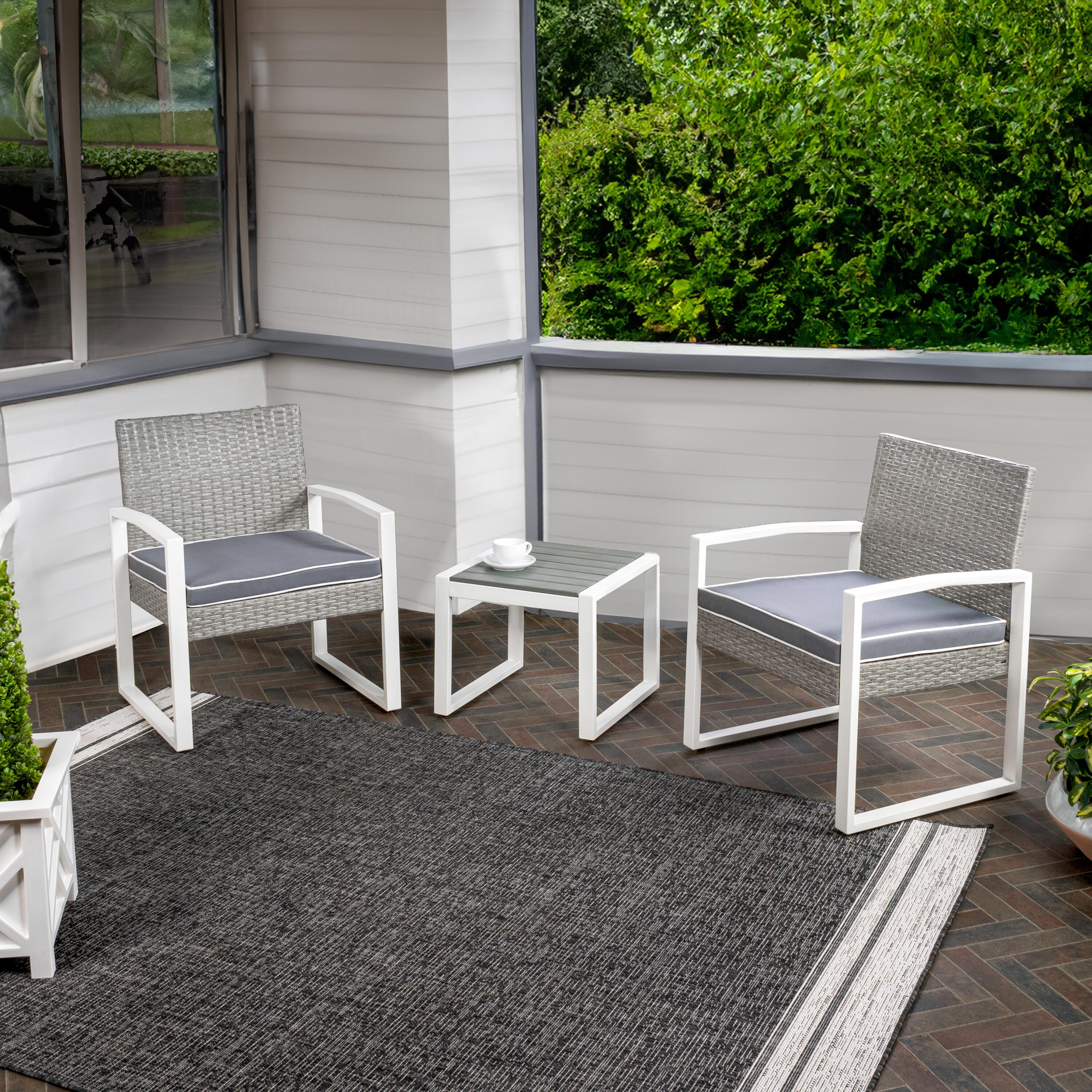 JONATHAN Y Selby 2 Outdoor Lounge Chairs and Side Table, Gray/White, large