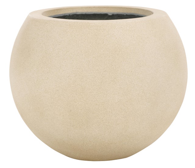 Safavieh Kenslia Outdoor Planter