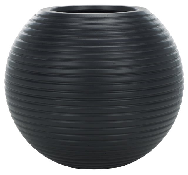 Safavieh Mora Outdoor Planter