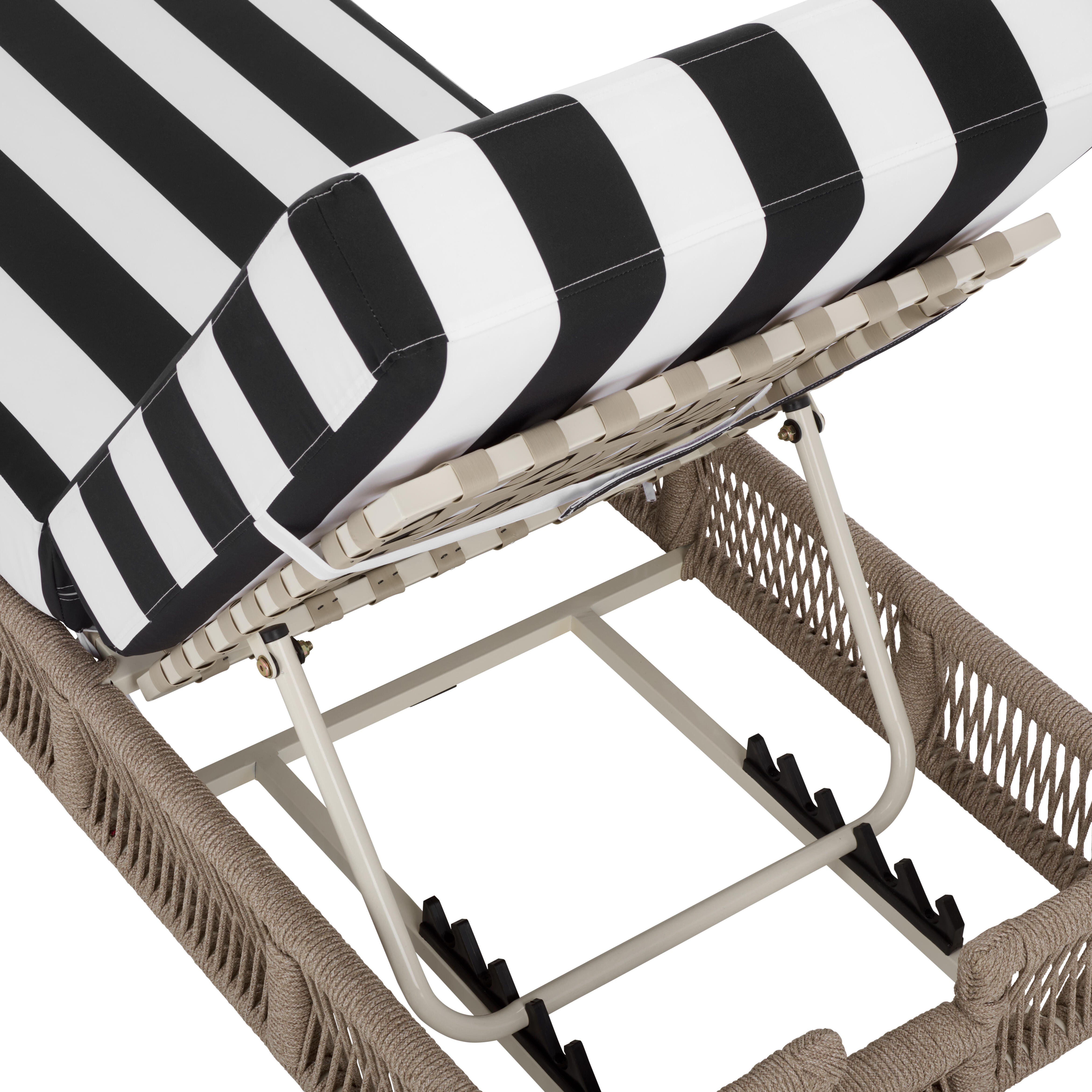 Safavieh Gillian Outdoor Chaise Lounge, Tan/Black, large