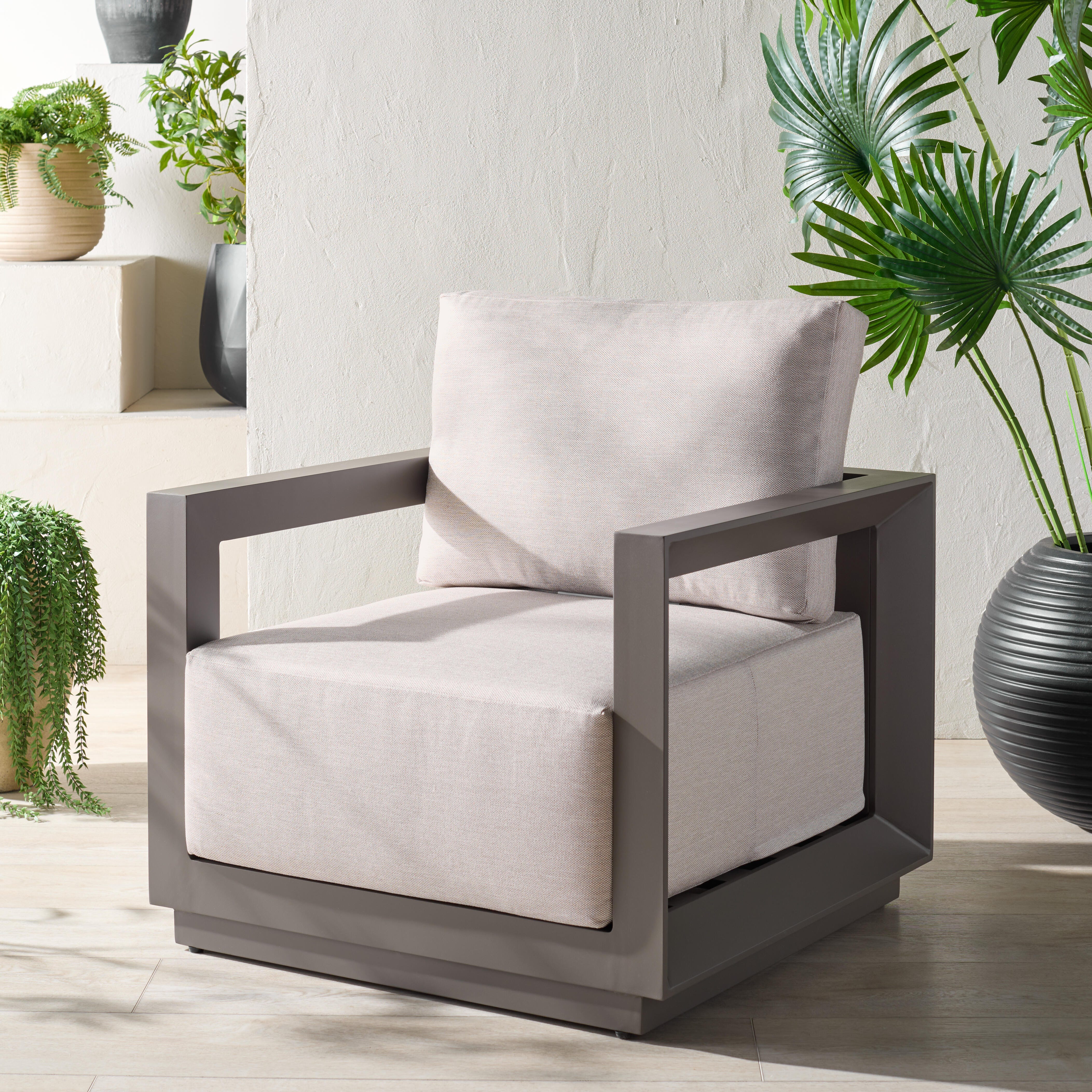 Safavieh Donaldo Outdoor Lounge Chair, , rollover