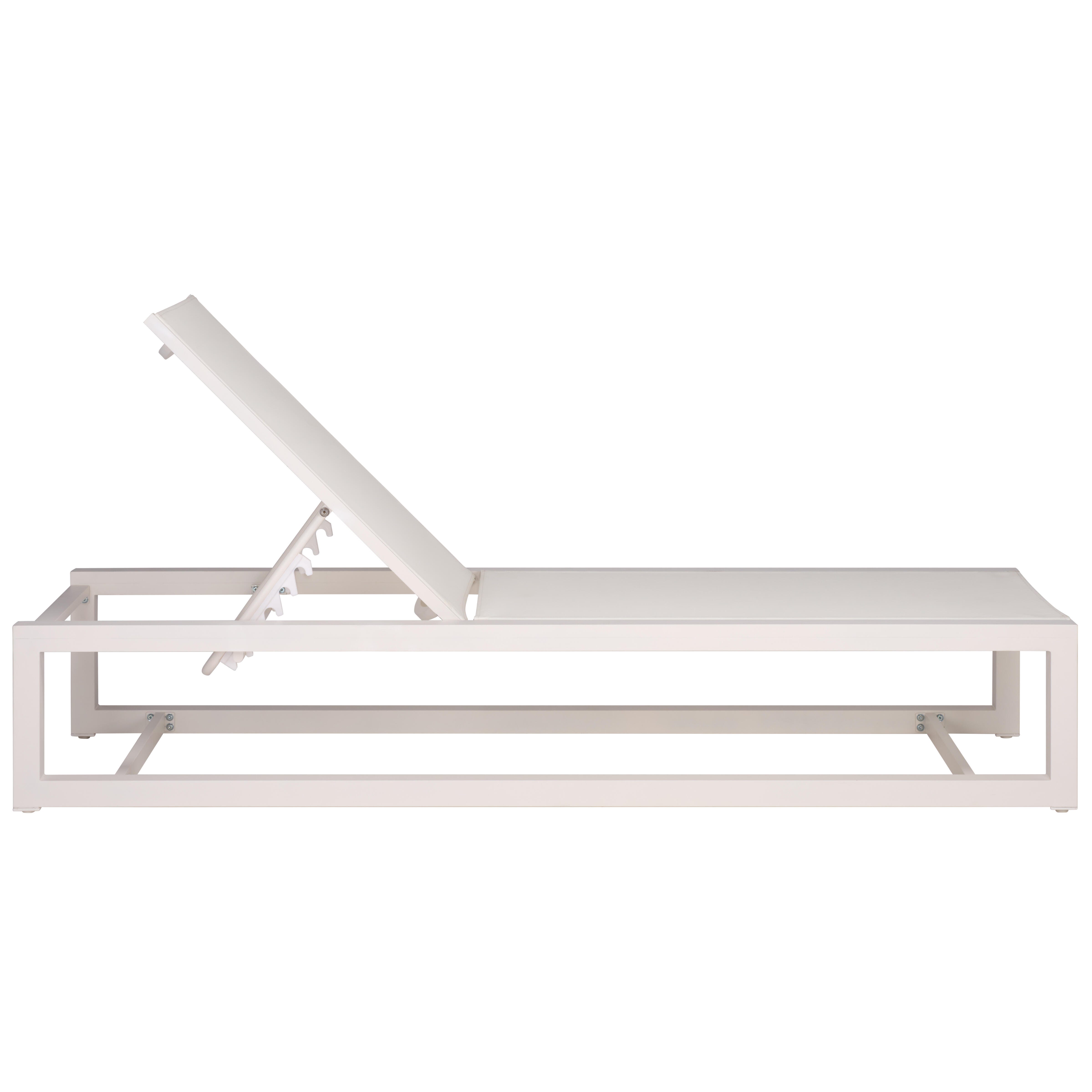 Safavieh Logan Outdoor Chaise Lounge, White, large