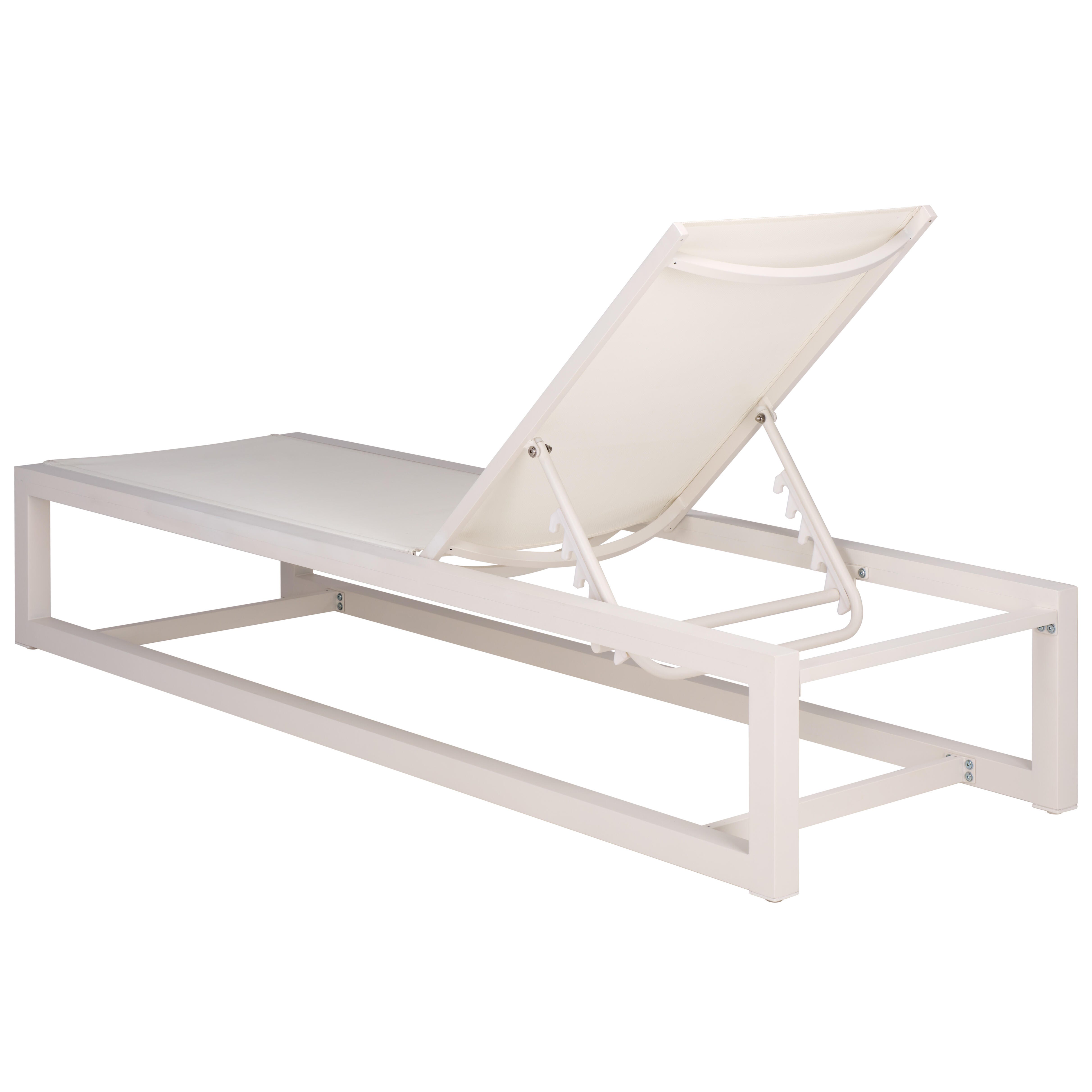 Safavieh Logan Outdoor Chaise Lounge, White, large