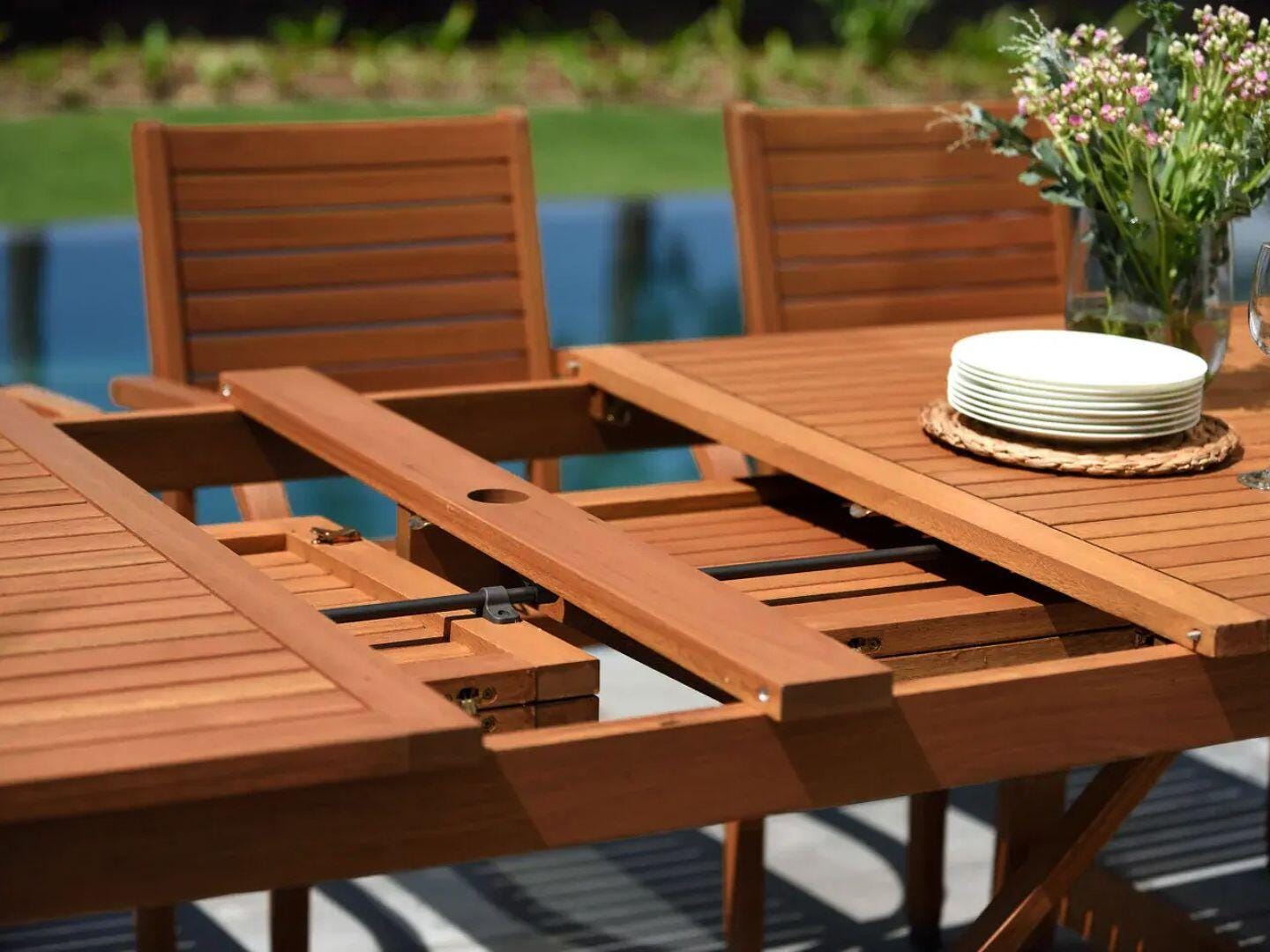 Whitehaven Outdoor Extendable Dining Table and 8 Chairs | Ashley
