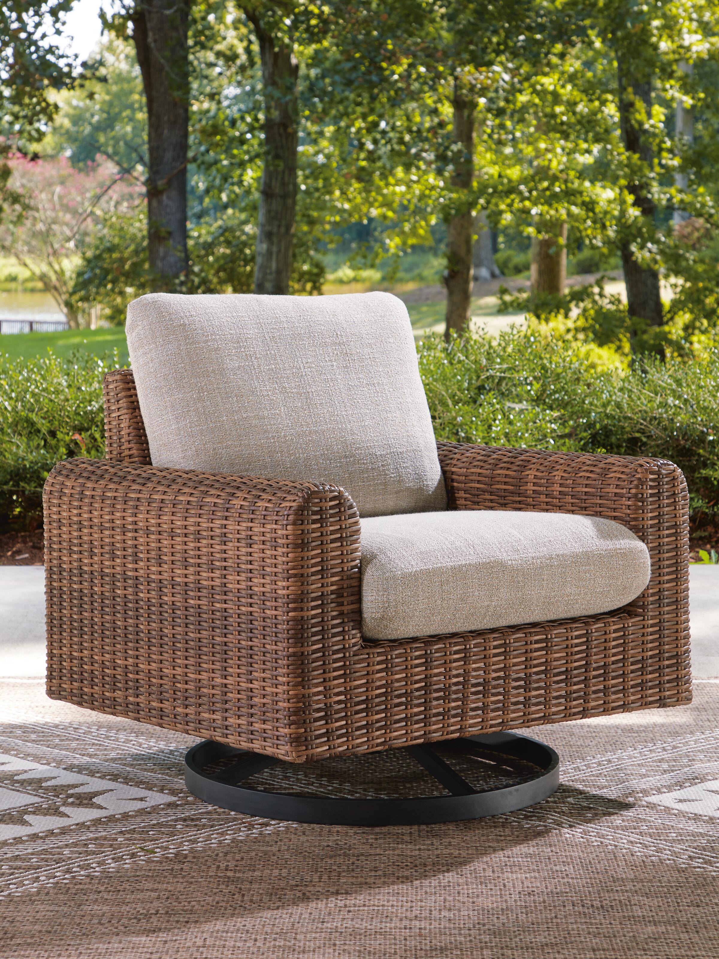 Angel Island Outdoor Swivel Lounge Chair with Cushion - image 1