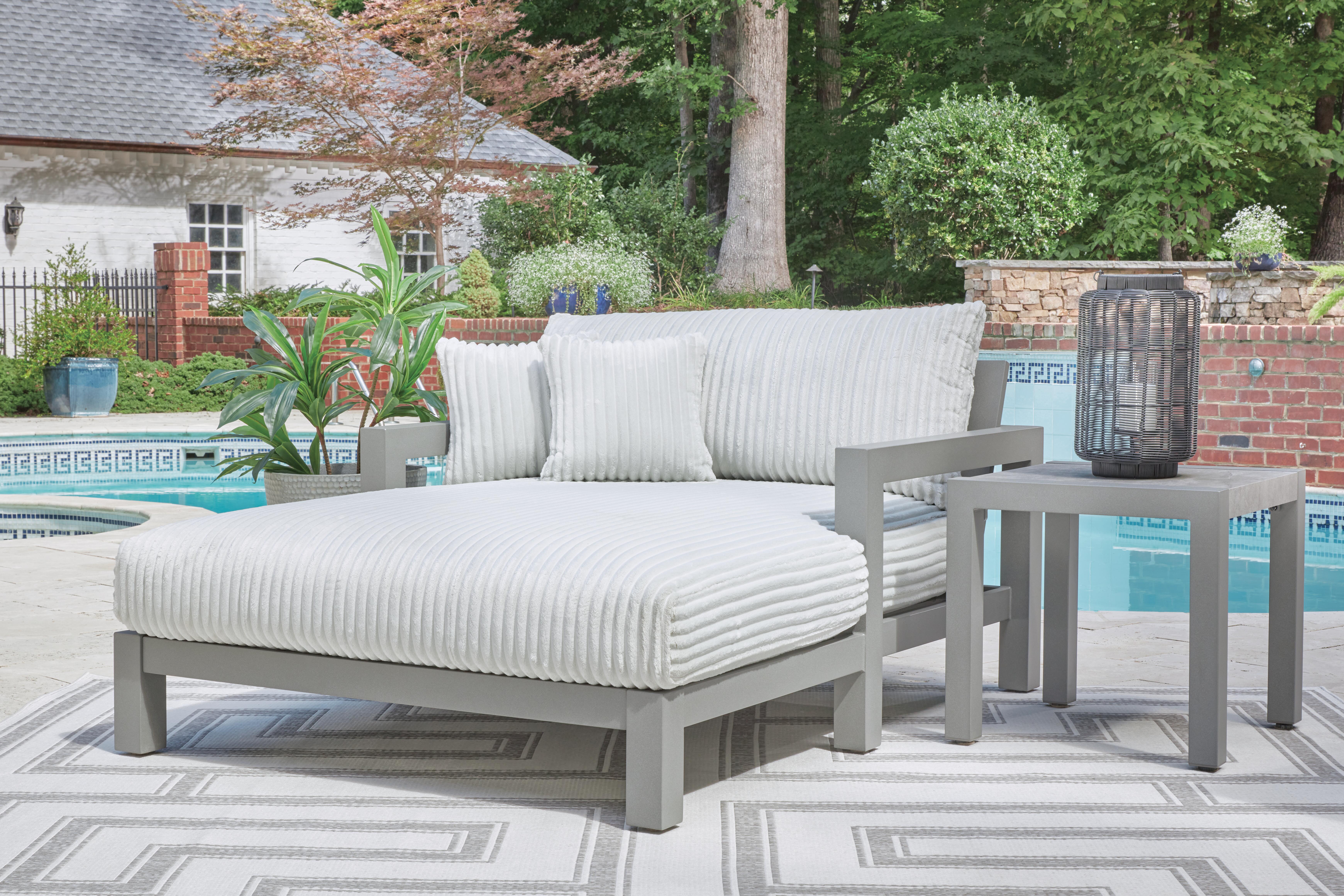 Moonlight View Outdoor Chaise Lounge with Cushion - image 5