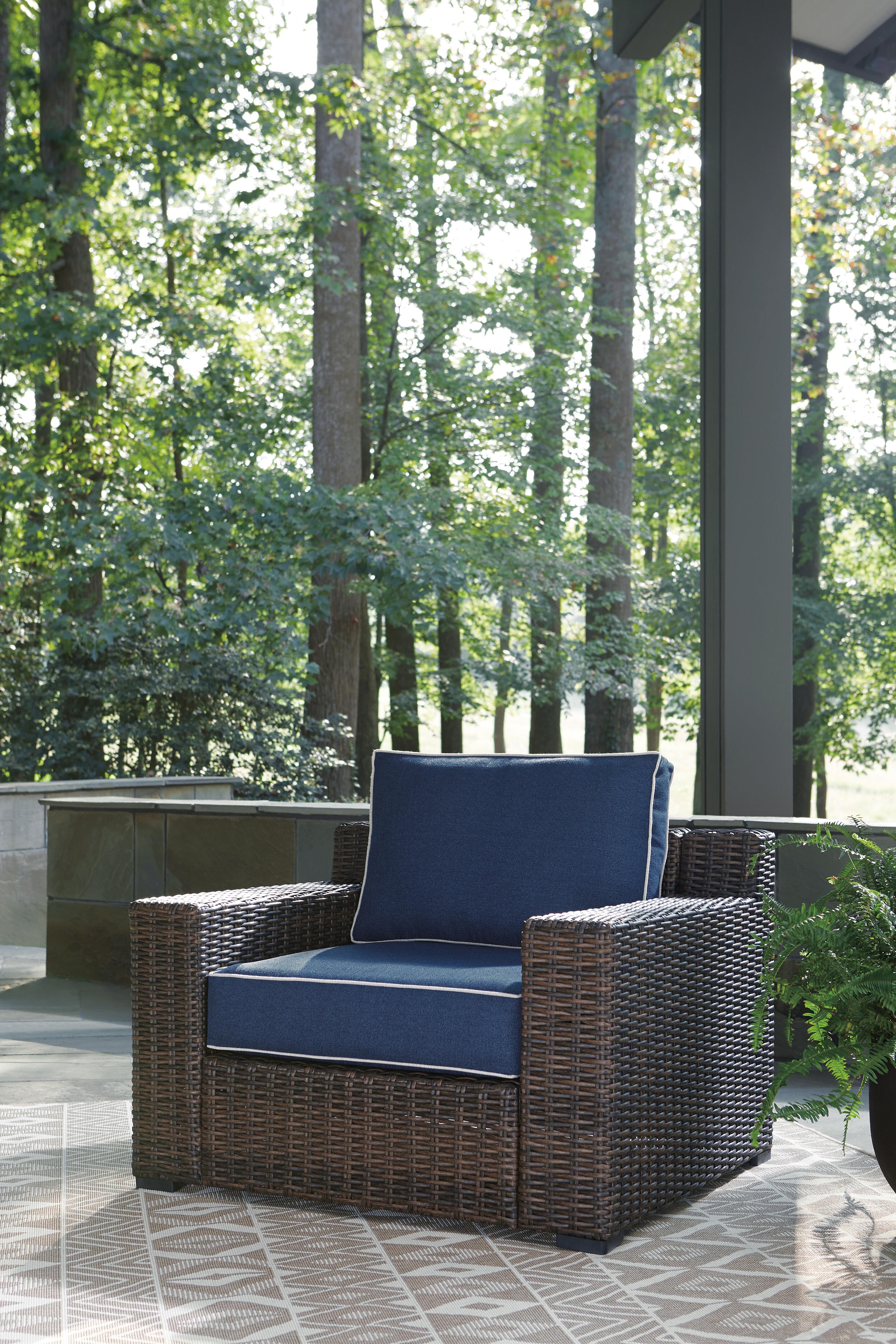 Grasson Lane Outdoor Lounge Chair with Cushion product photo