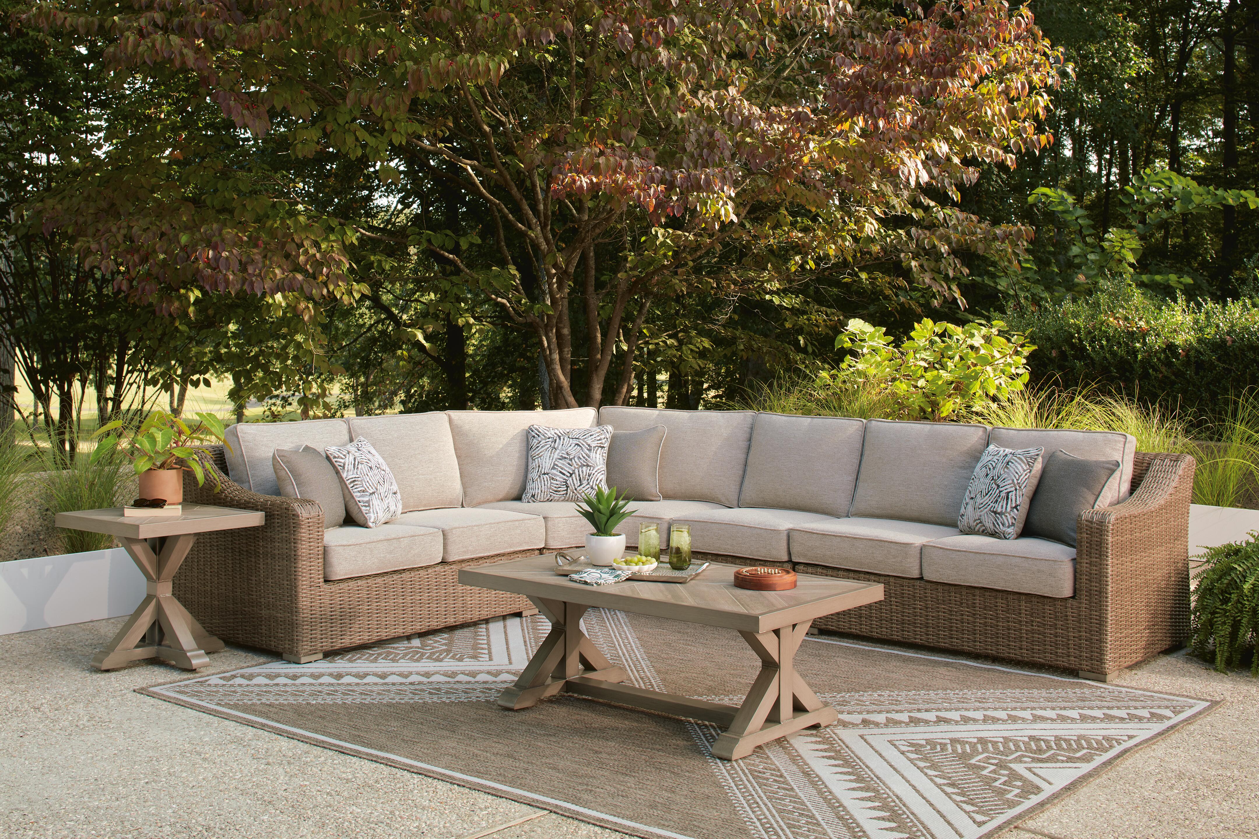 Revare Beach 4-Piece Outdoor Sectional - image 2