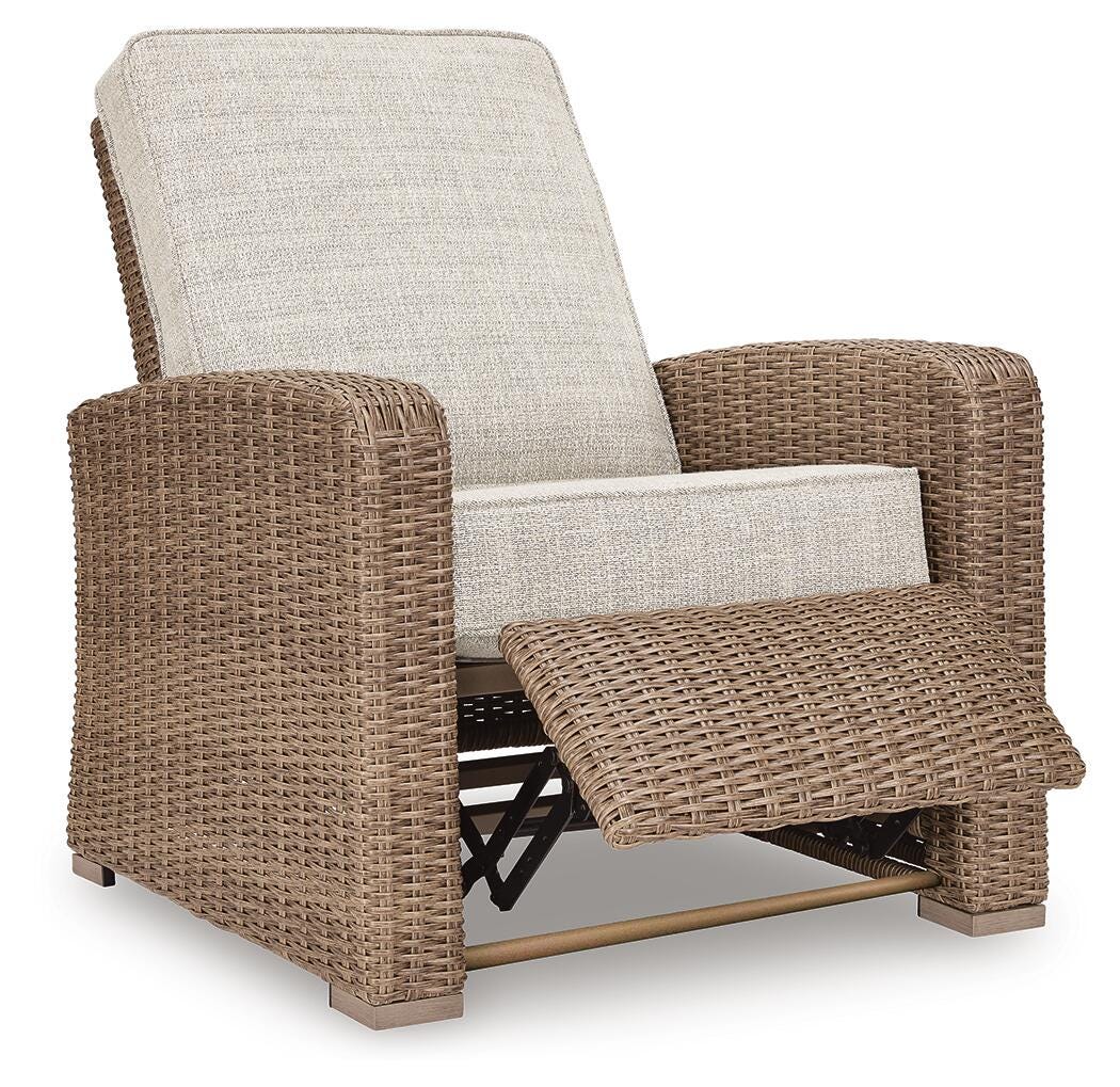 Beachcroft Outdoor Recliner - image 3