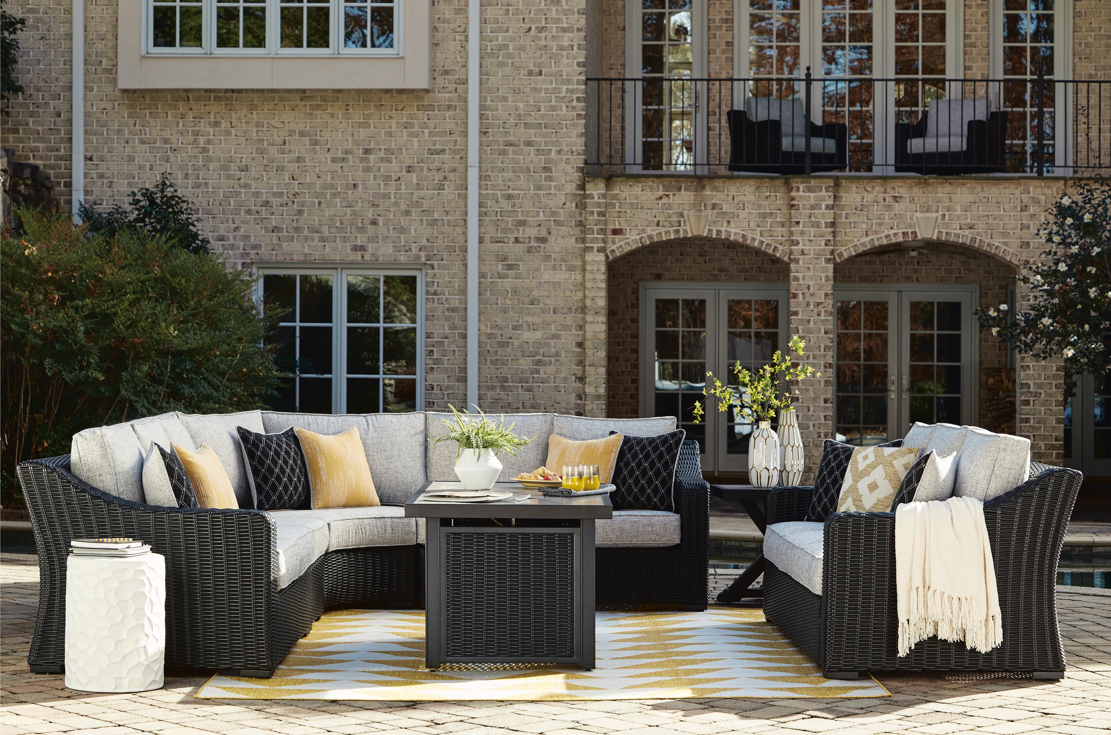 Beachcroft 4-Piece Outdoor Sectional - image 10