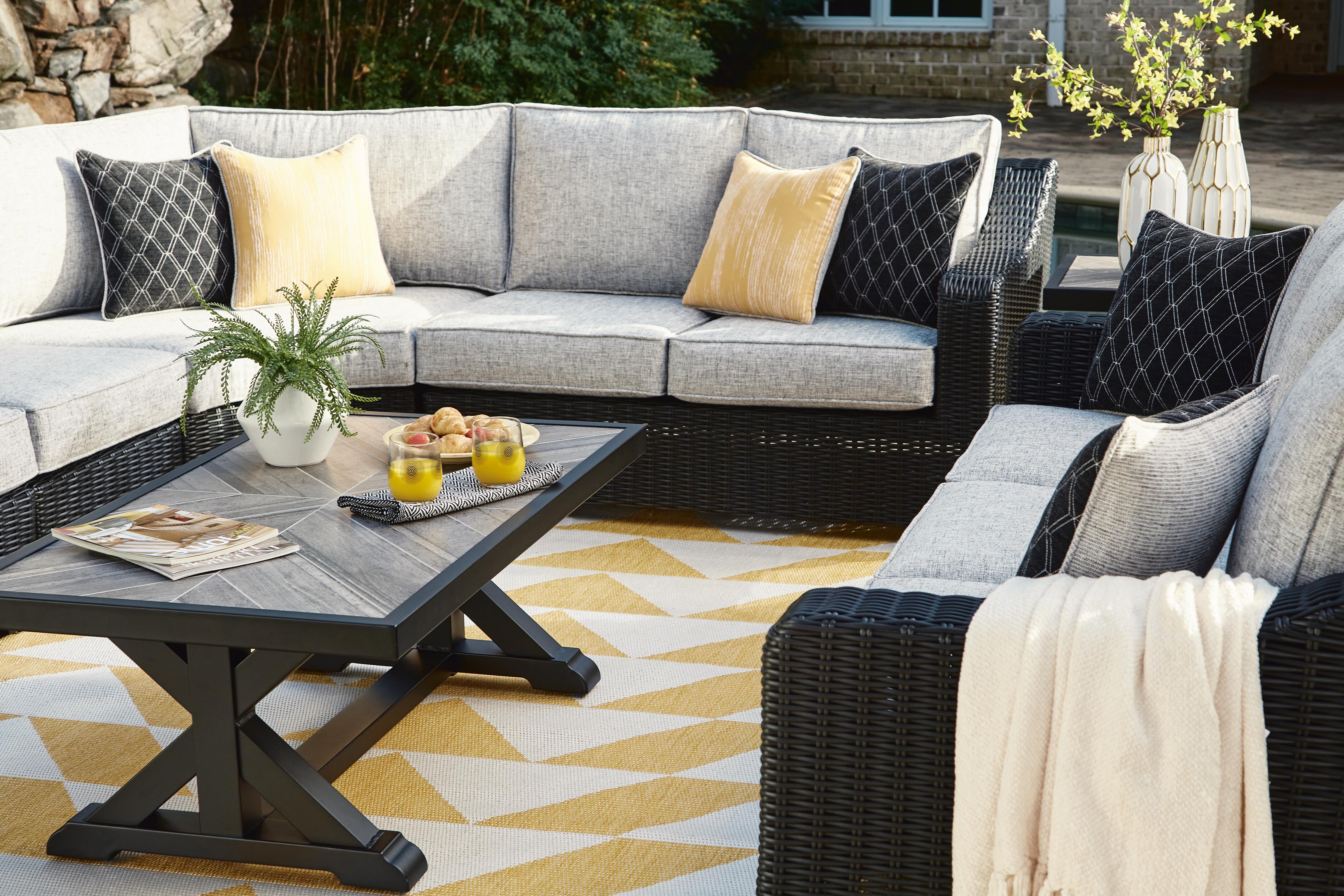 Beachcroft 4-Piece Outdoor Sectional - image 8