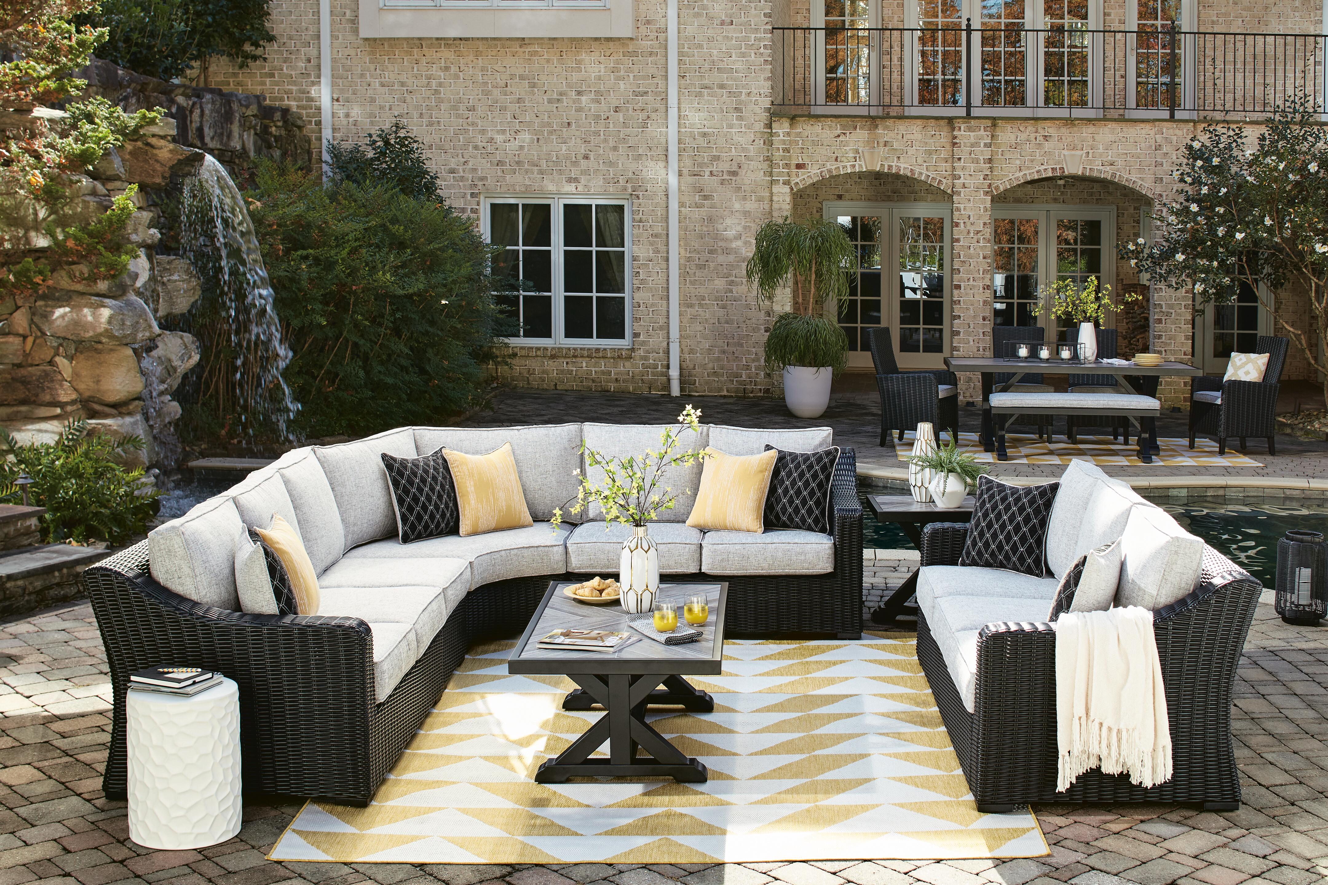 Beachcroft 4-Piece Outdoor Sectional - image 6