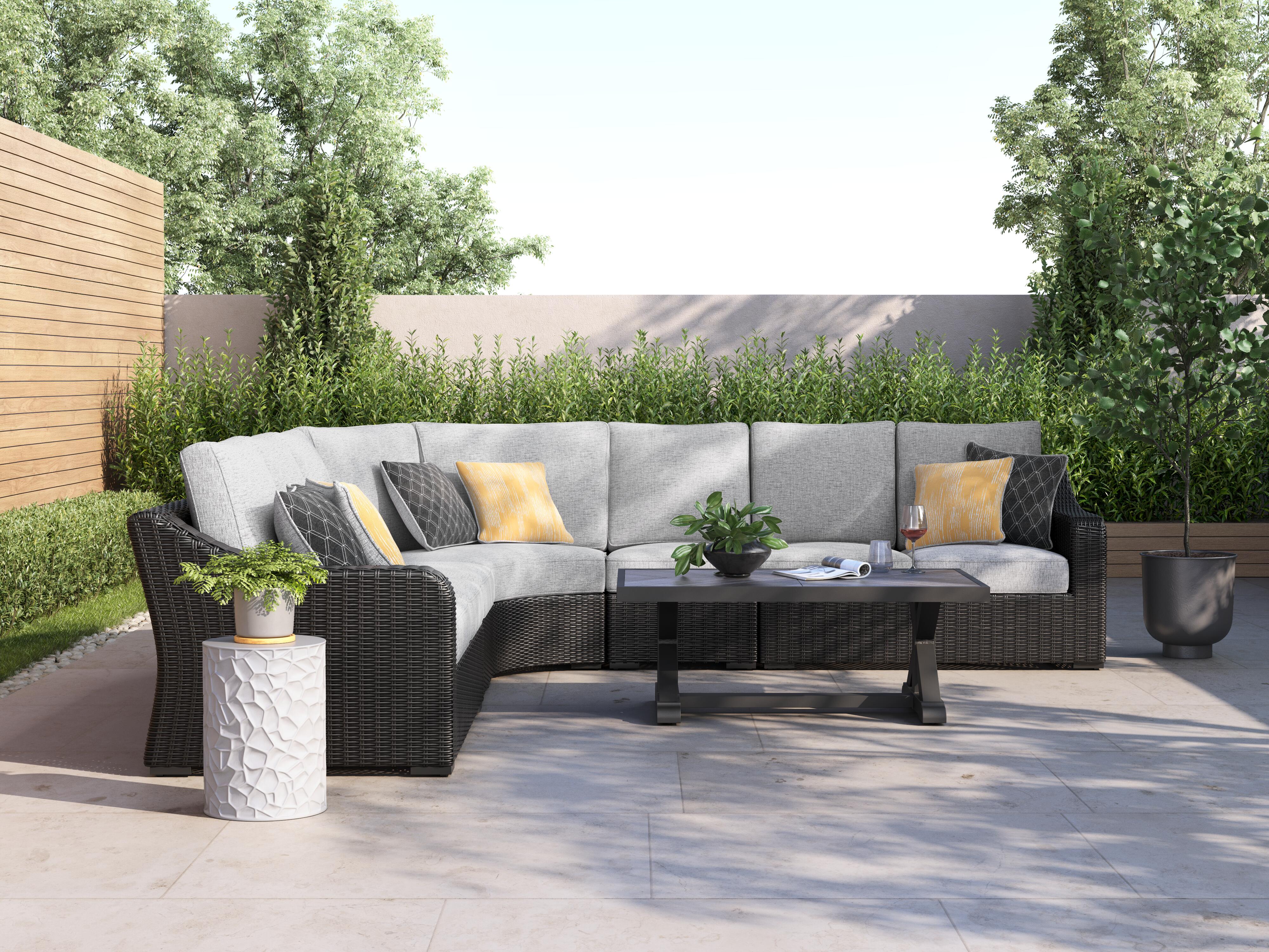 Beachcroft 5-Piece Outdoor Sectional, , rollover